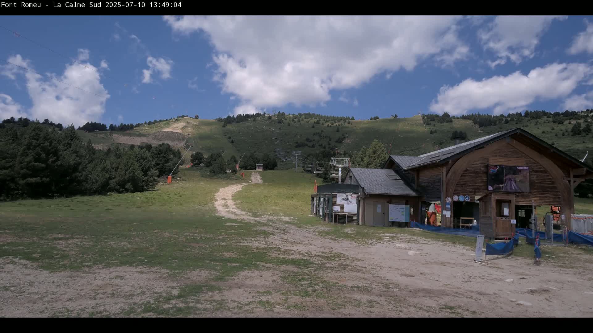 Font Romeu, Refuge de Calme Area North View Live Cam - Prades, Pyrenees-Orientales, Occitanie, France