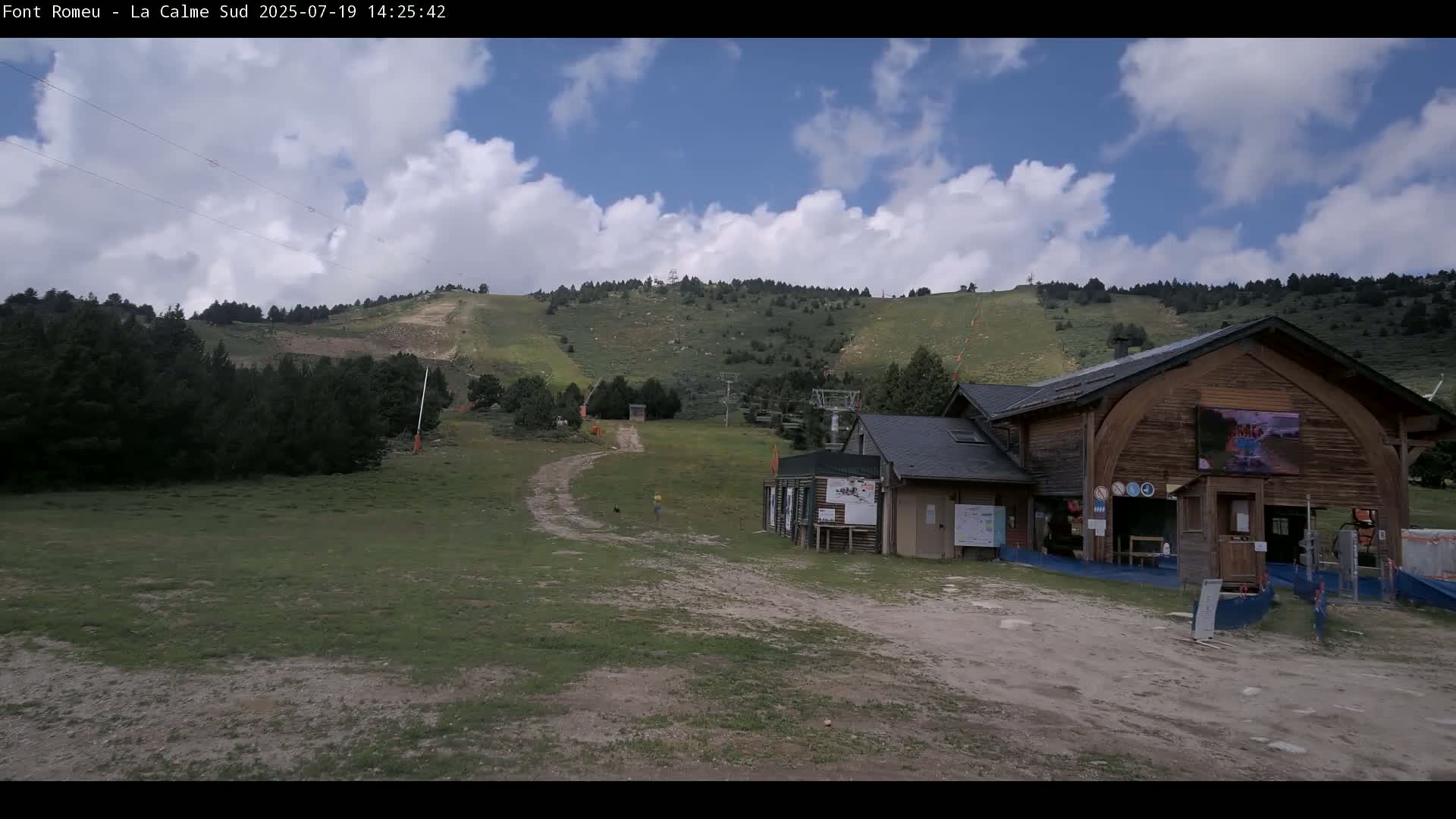 Font Romeu, Refuge de Calme Area North View Live Cam - Prades, Pyrenees-Orientales, Occitanie, France