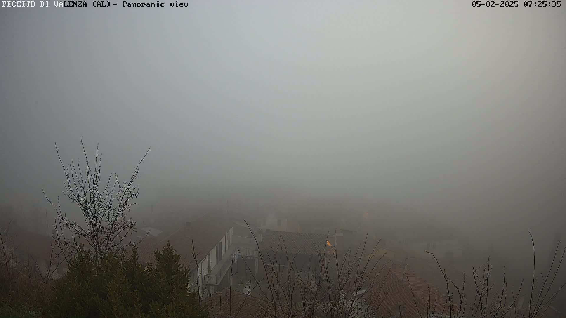 Pecetto di Valenza La Rocca Live Cam - Pecetto di Valenza, Piedmont, Italy