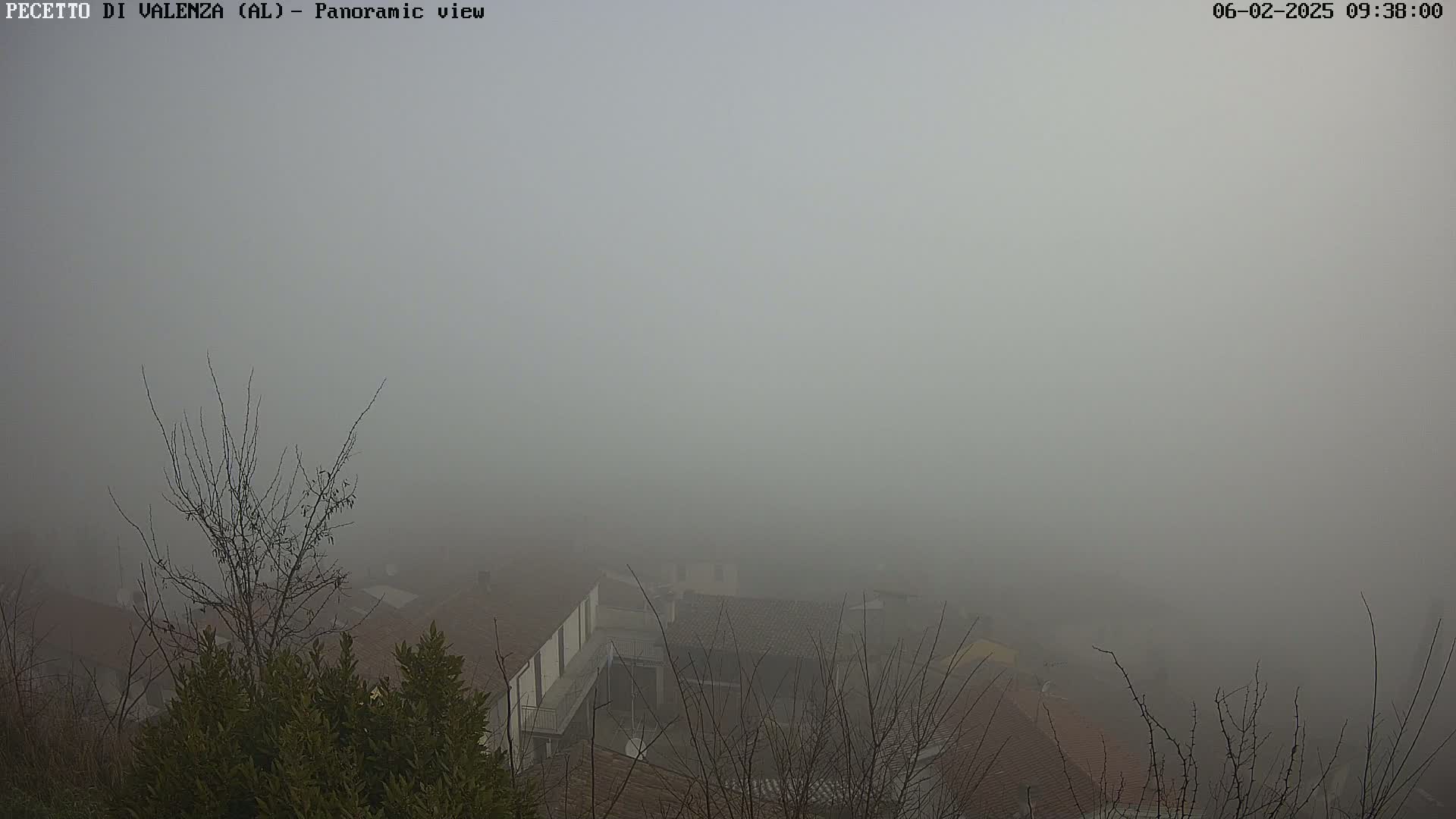 Pecetto di Valenza La Rocca Live Cam - Pecetto di Valenza, Piedmont, Italy
