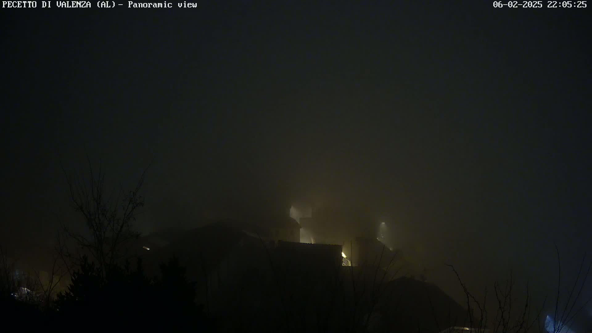 Pecetto di Valenza La Rocca Live Cam - Pecetto di Valenza, Piedmont, Italy