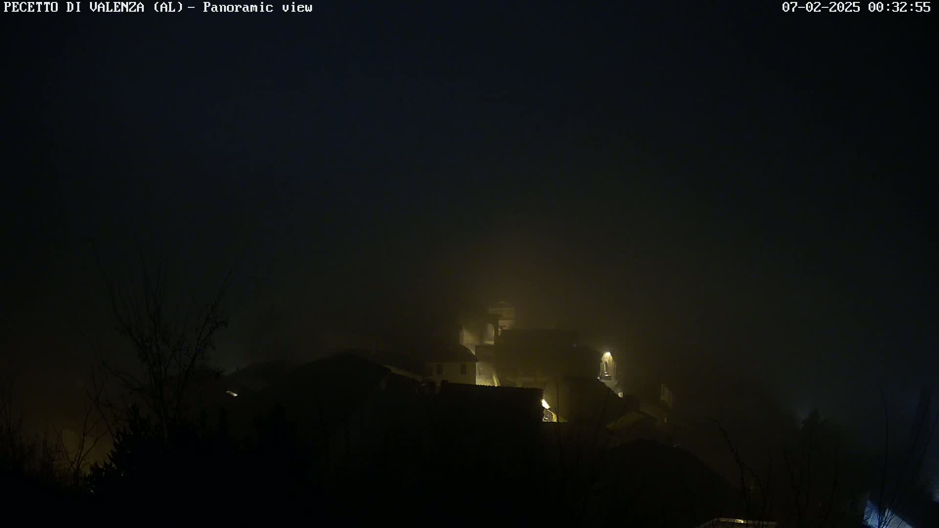 Pecetto di Valenza La Rocca Live Cam - Pecetto di Valenza, Piedmont, Italy