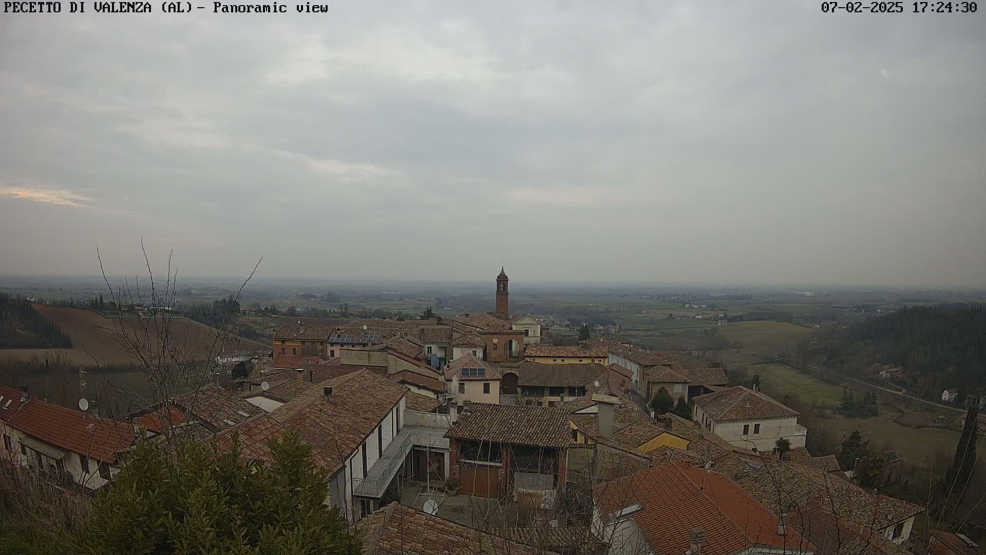Pecetto di Valenza La Rocca Live Cam - Pecetto di Valenza, Piedmont, Italy