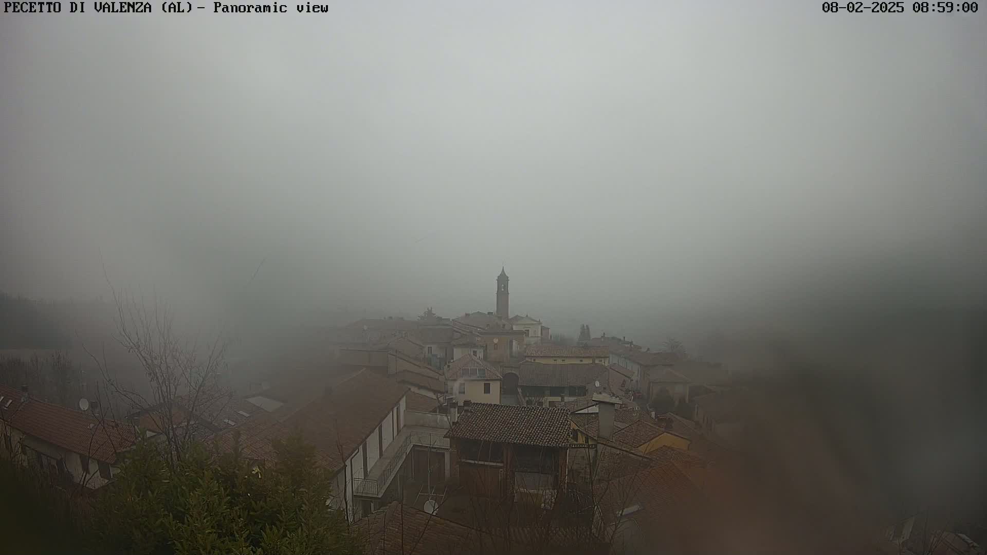 Pecetto di Valenza La Rocca Live Cam - Pecetto di Valenza, Piedmont, Italy
