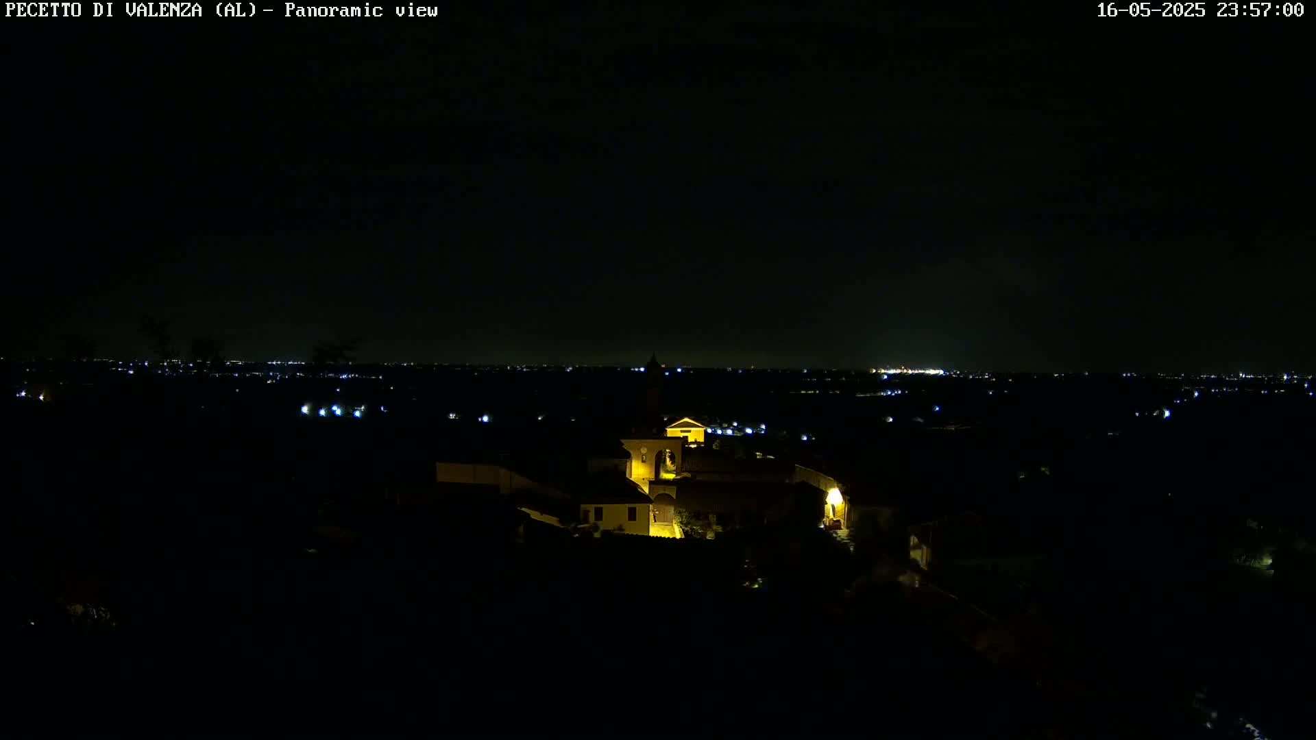 Pecetto di Valenza La Rocca Live Cam - Pecetto di Valenza, Piedmont, Italy