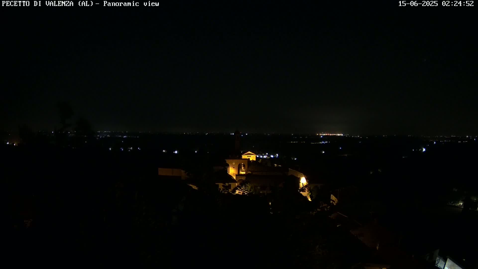 Pecetto di Valenza La Rocca Live Cam - Pecetto di Valenza, Piedmont, Italy