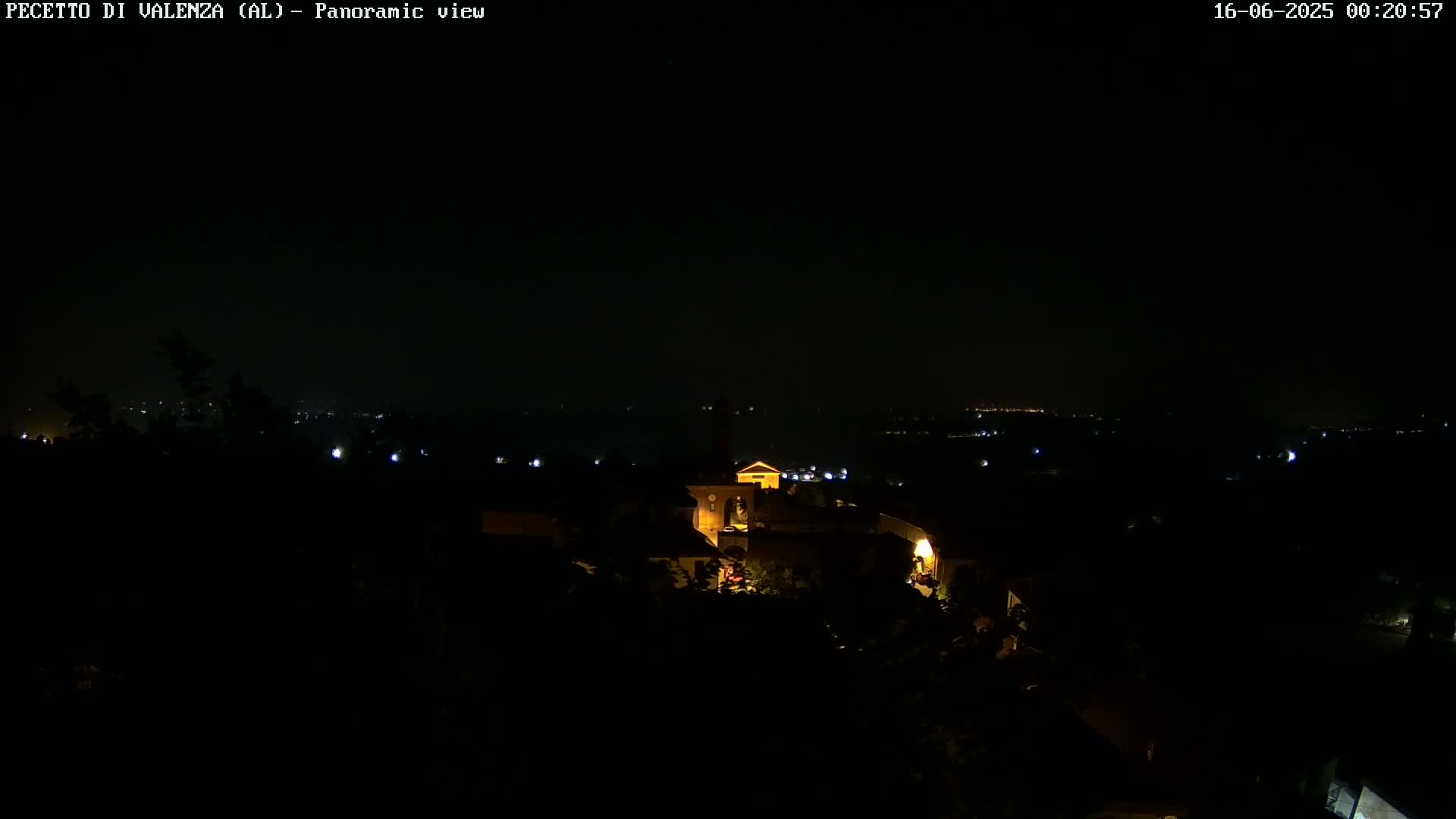 Pecetto di Valenza La Rocca Live Cam - Pecetto di Valenza, Piedmont, Italy