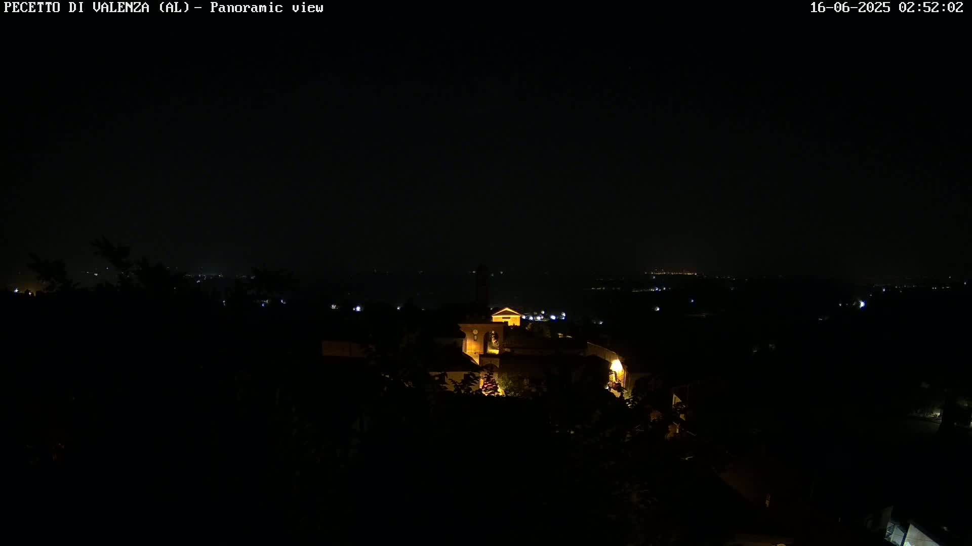 Pecetto di Valenza La Rocca Live Cam - Pecetto di Valenza, Piedmont, Italy