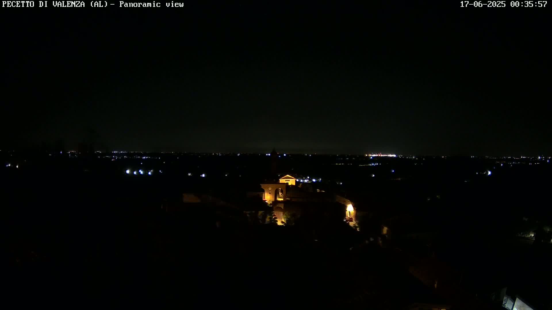 Pecetto di Valenza La Rocca Live Cam - Pecetto di Valenza, Piedmont, Italy