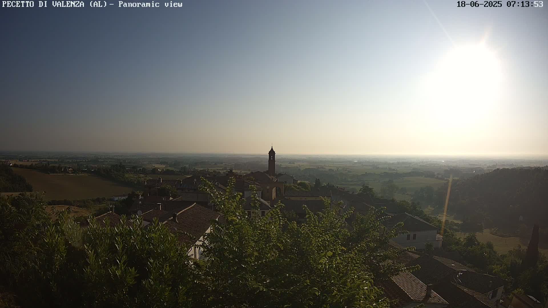 Pecetto di Valenza La Rocca Live Cam - Pecetto di Valenza, Piedmont, Italy