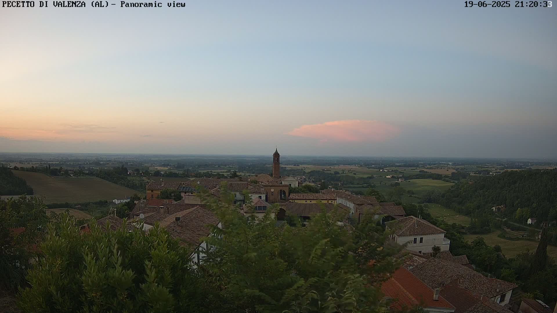 Pecetto di Valenza La Rocca Live Cam - Pecetto di Valenza, Piedmont, Italy