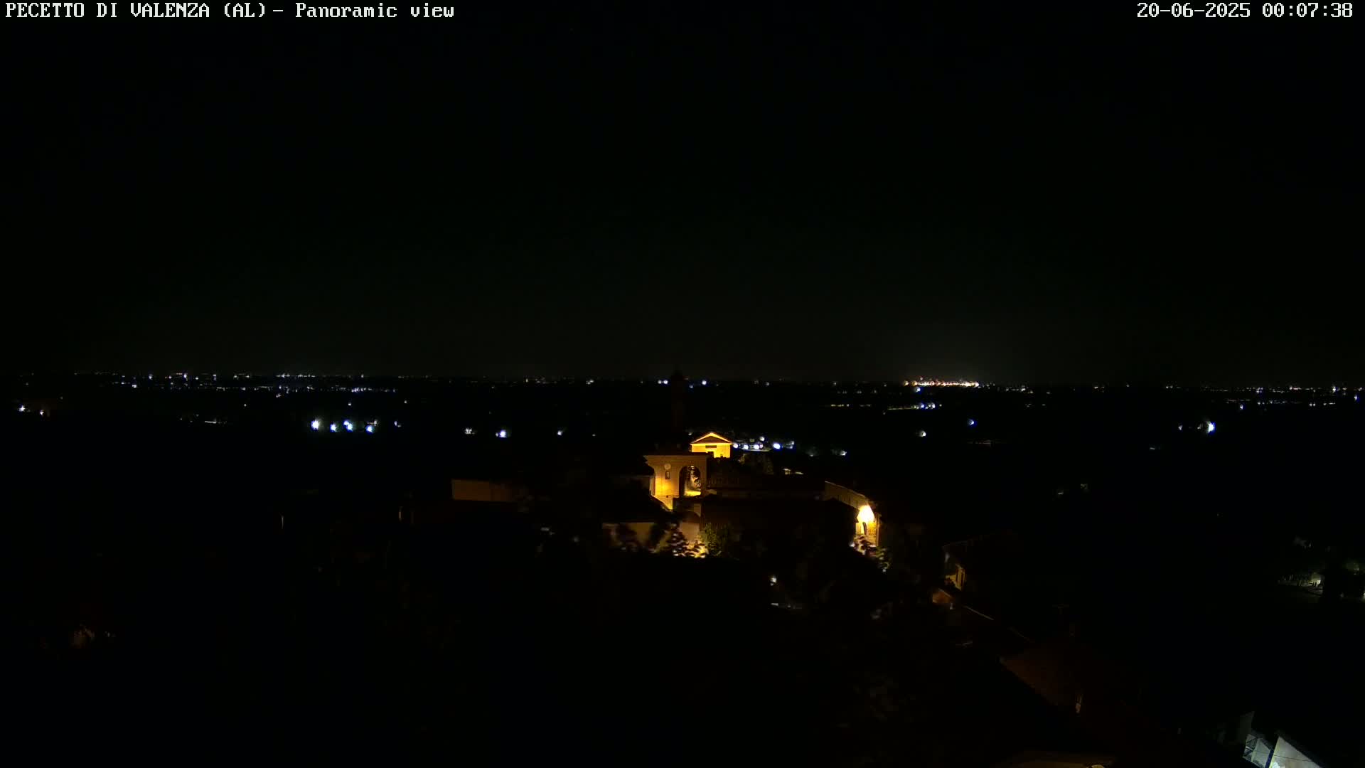 Pecetto di Valenza La Rocca Live Cam - Pecetto di Valenza, Piedmont, Italy