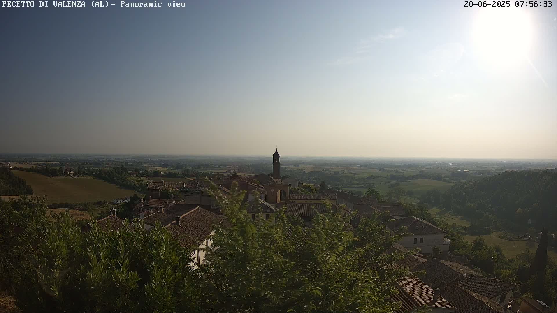 Pecetto di Valenza La Rocca Live Cam - Pecetto di Valenza, Piedmont, Italy