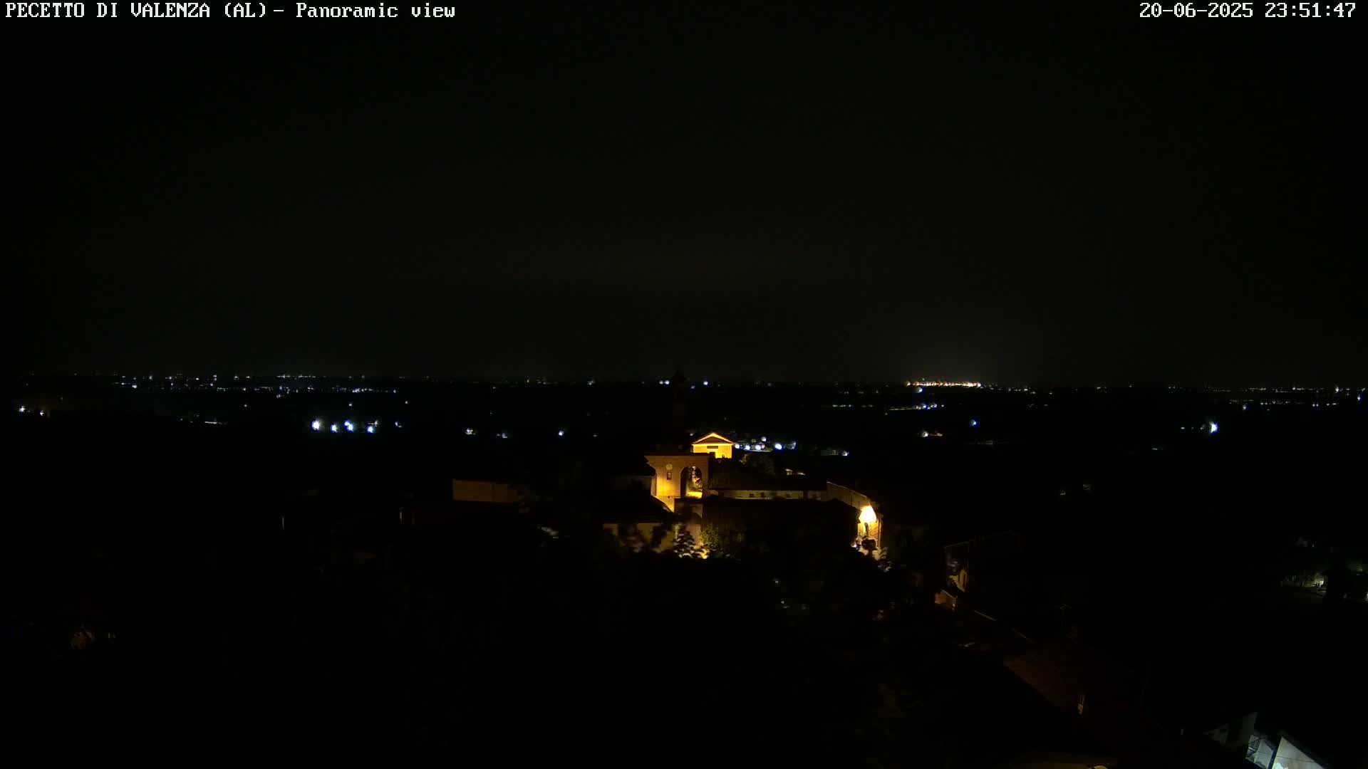 Pecetto di Valenza La Rocca Live Cam - Pecetto di Valenza, Piedmont, Italy