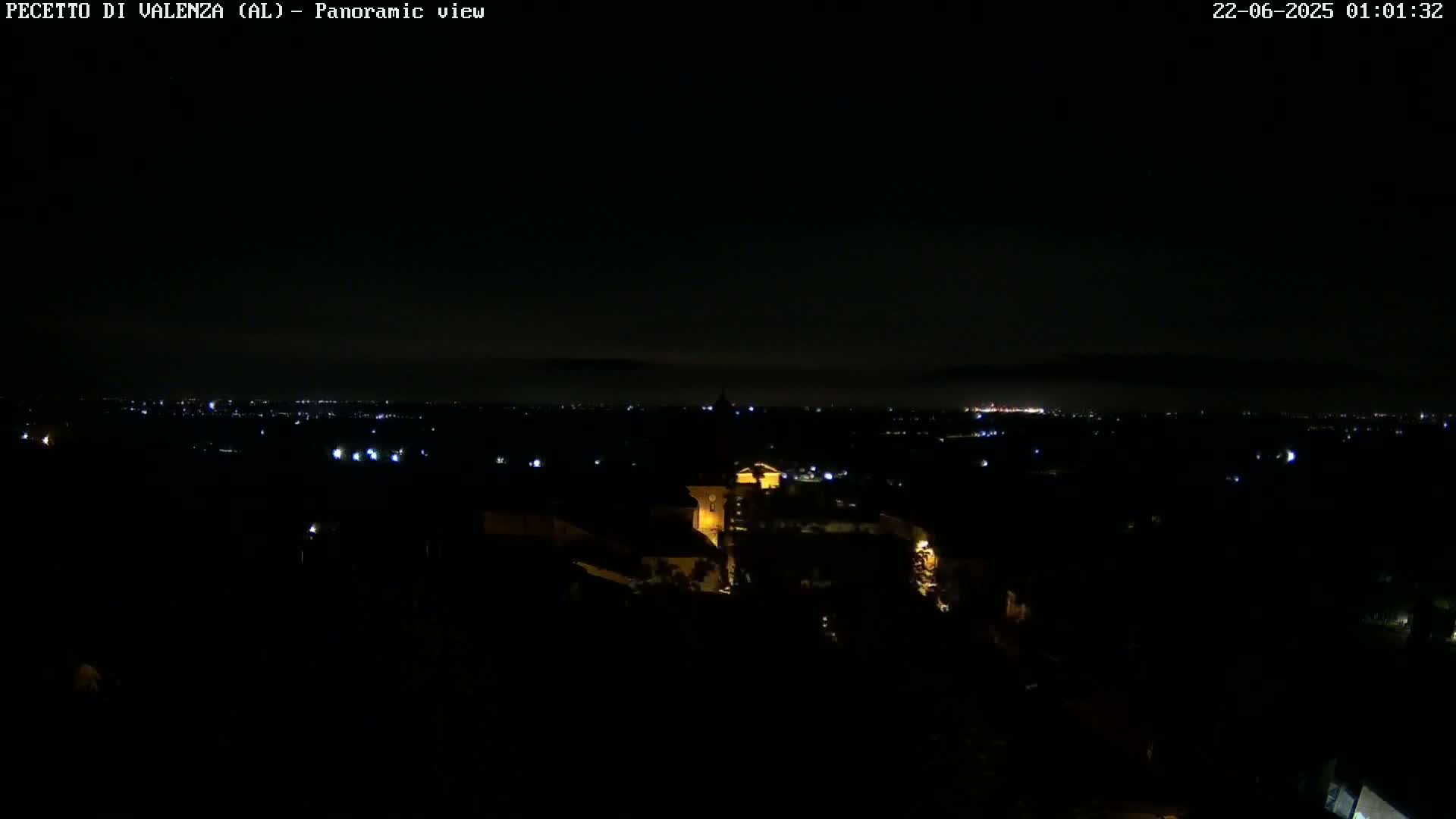 Pecetto di Valenza La Rocca Live Cam - Pecetto di Valenza, Piedmont, Italy