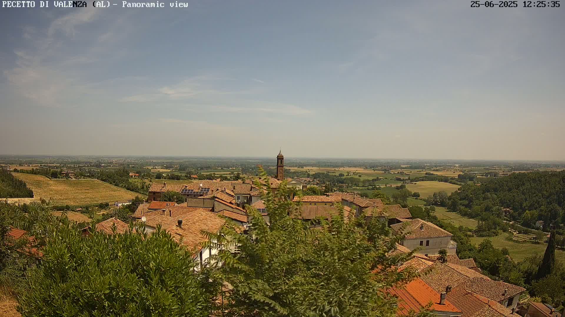 Pecetto di Valenza La Rocca Live Cam - Pecetto di Valenza, Piedmont, Italy