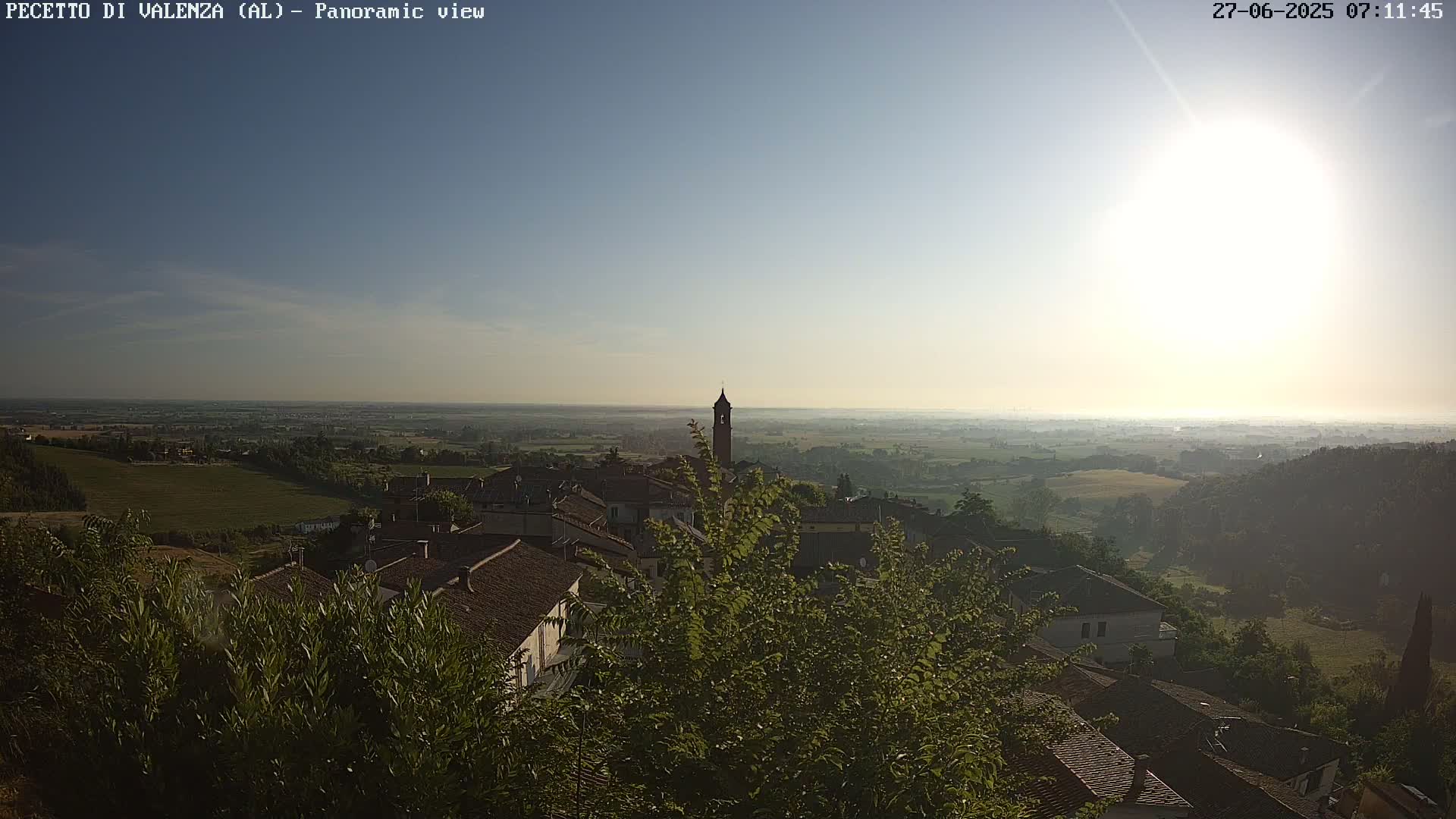 Pecetto di Valenza La Rocca Live Cam - Pecetto di Valenza, Piedmont, Italy