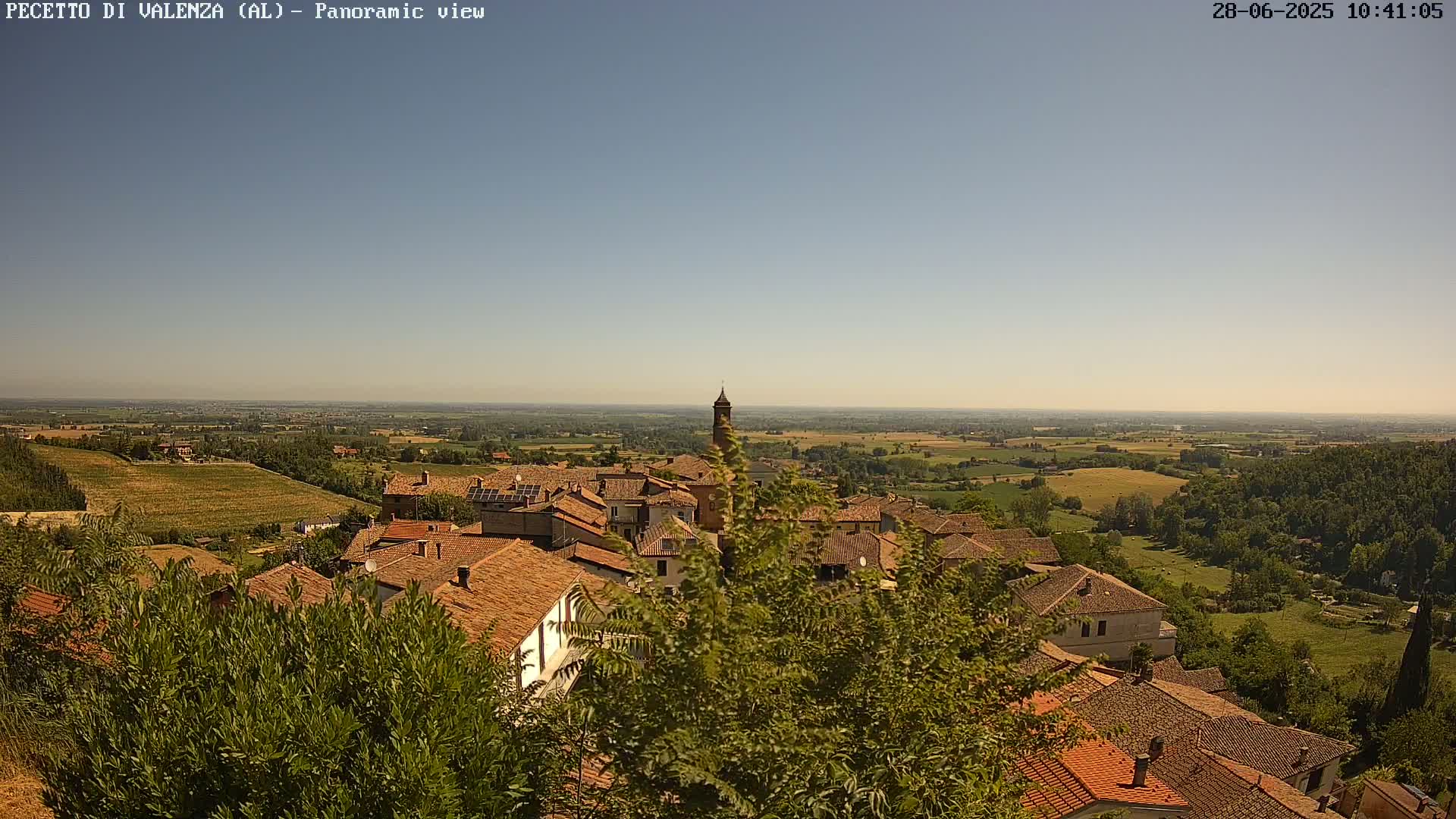 Pecetto di Valenza La Rocca Live Cam - Pecetto di Valenza, Piedmont, Italy