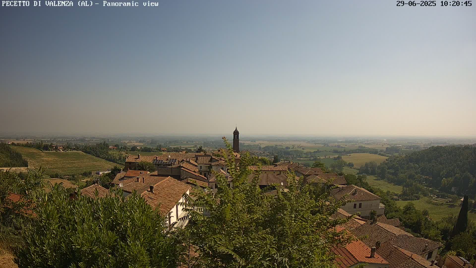 Pecetto di Valenza La Rocca Live Cam - Pecetto di Valenza, Piedmont, Italy