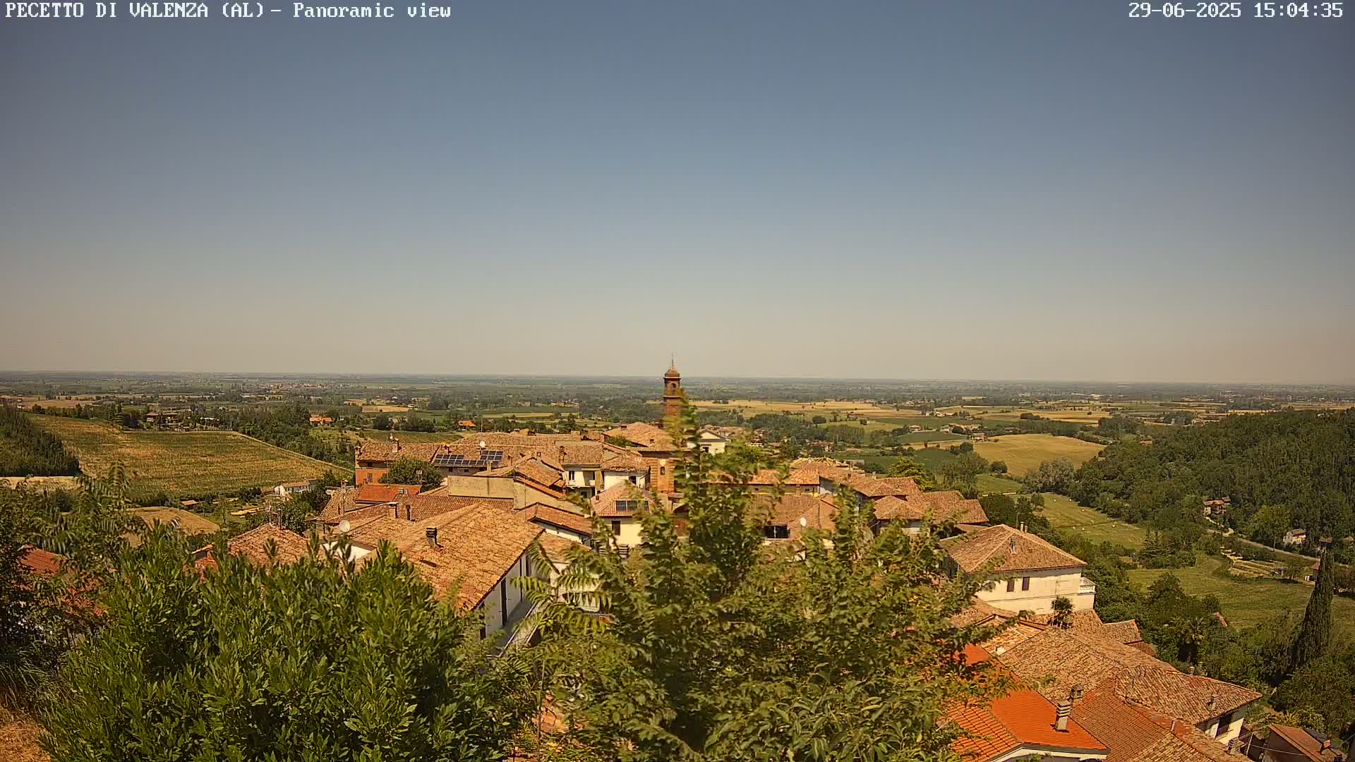 Pecetto di Valenza La Rocca Live Cam - Pecetto di Valenza, Piedmont, Italy