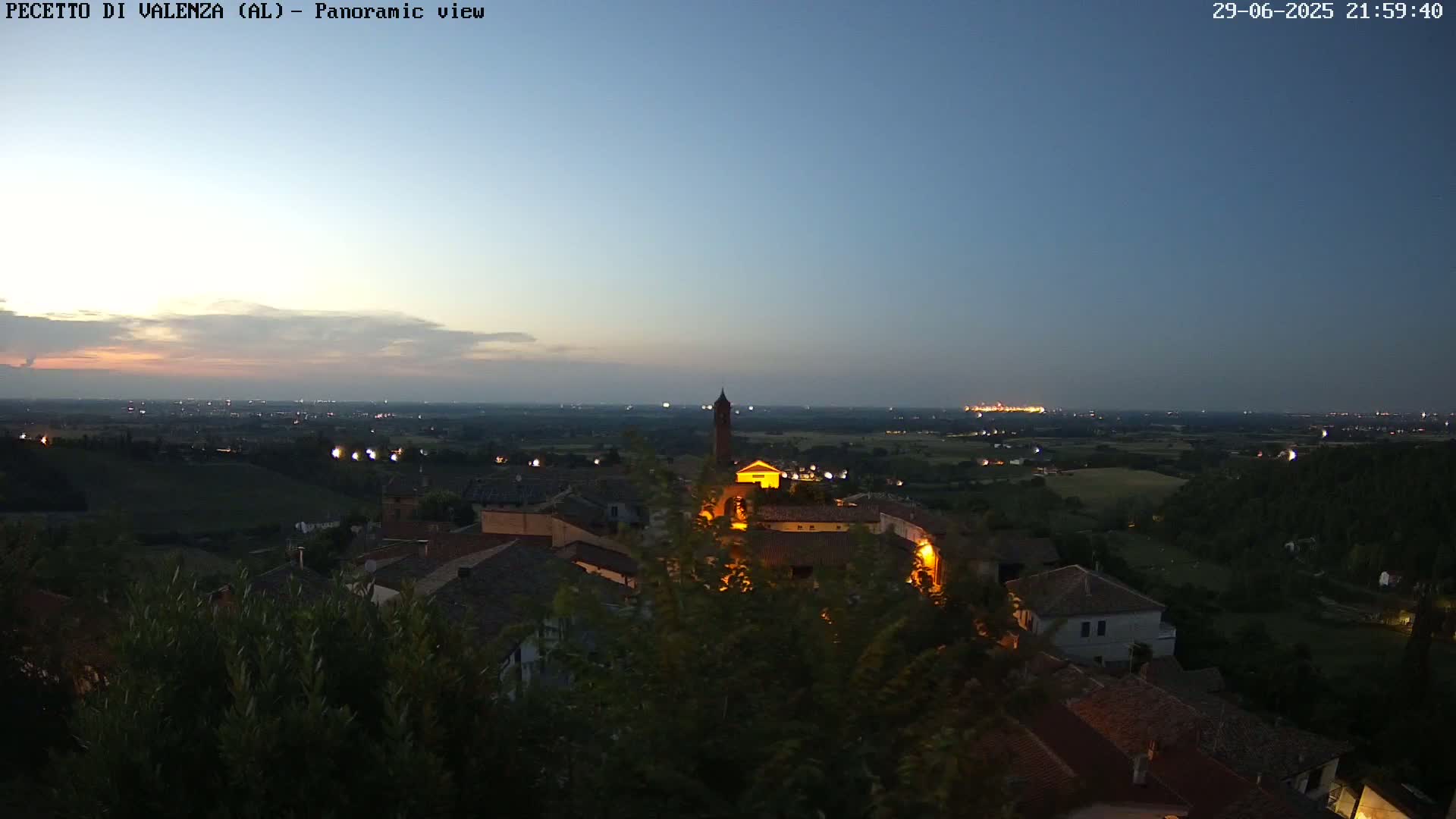 Pecetto di Valenza La Rocca Live Cam - Pecetto di Valenza, Piedmont, Italy
