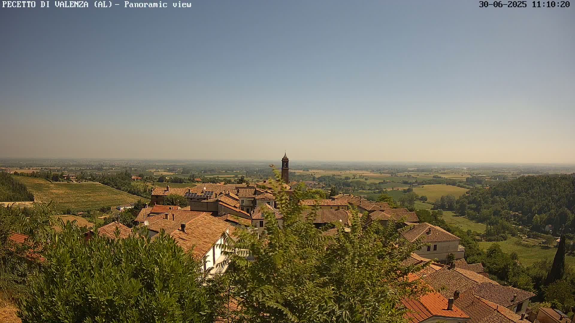 Pecetto di Valenza La Rocca Live Cam - Pecetto di Valenza, Piedmont, Italy