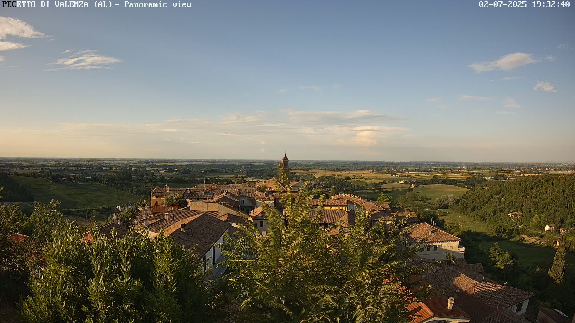 Pecetto di Valenza La Rocca Live Cam - Pecetto di Valenza, Piedmont, Italy