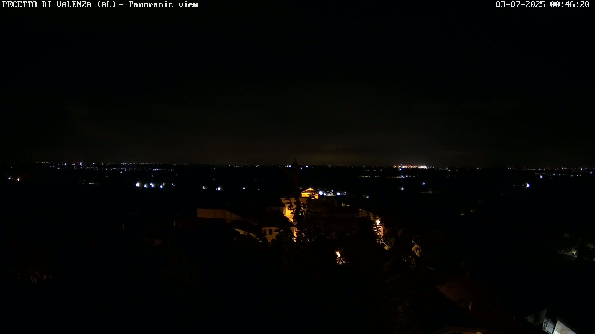 Pecetto di Valenza La Rocca Live Cam - Pecetto di Valenza, Piedmont, Italy