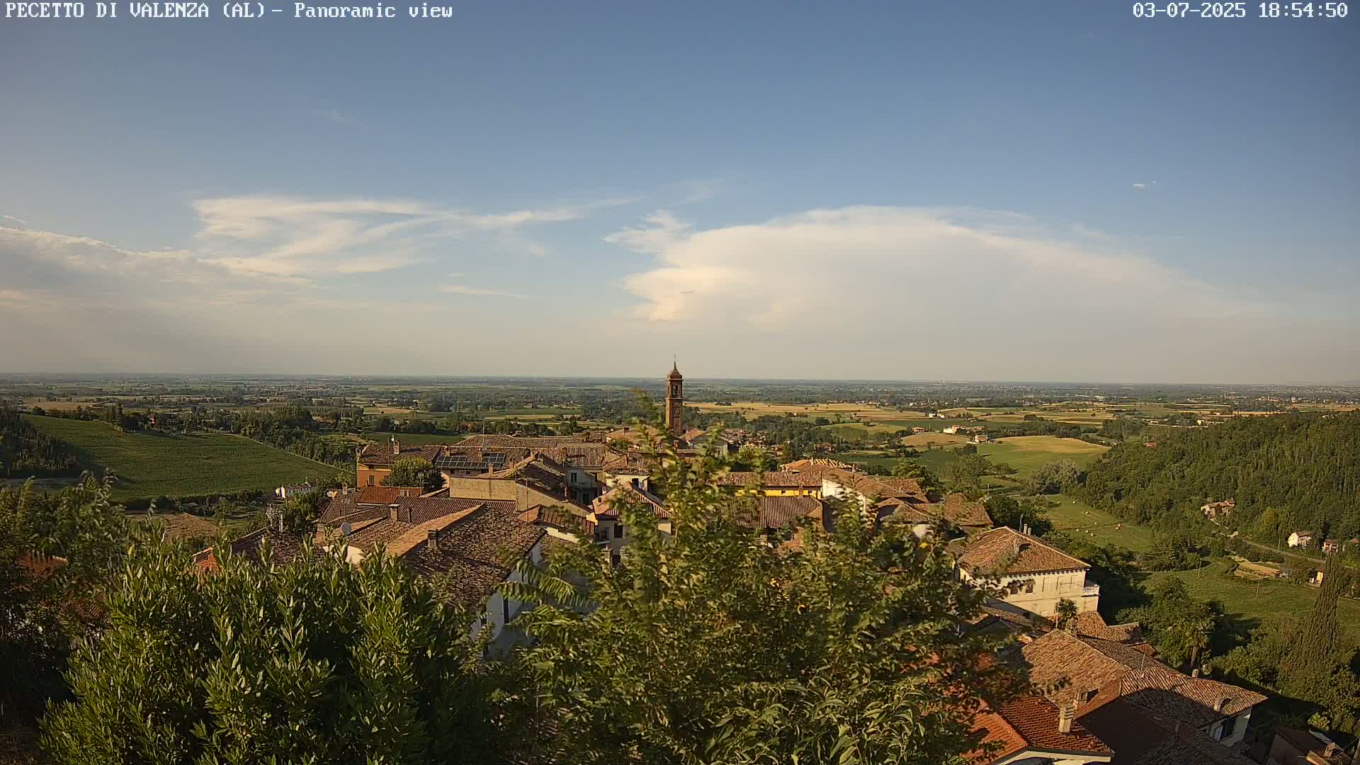 Pecetto di Valenza La Rocca Live Cam - Pecetto di Valenza, Piedmont, Italy