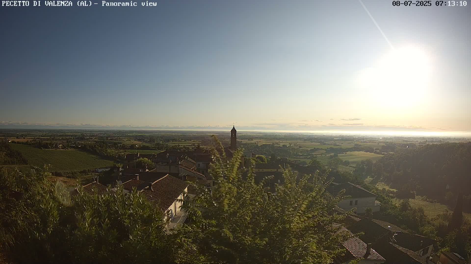 Pecetto di Valenza La Rocca Live Cam - Pecetto di Valenza, Piedmont, Italy