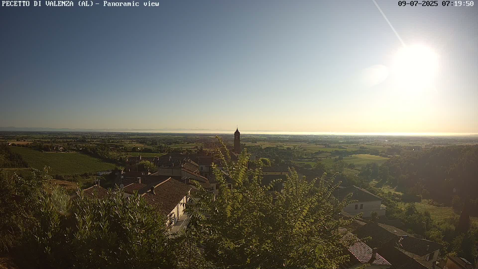 Pecetto di Valenza La Rocca Live Cam - Pecetto di Valenza, Piedmont, Italy