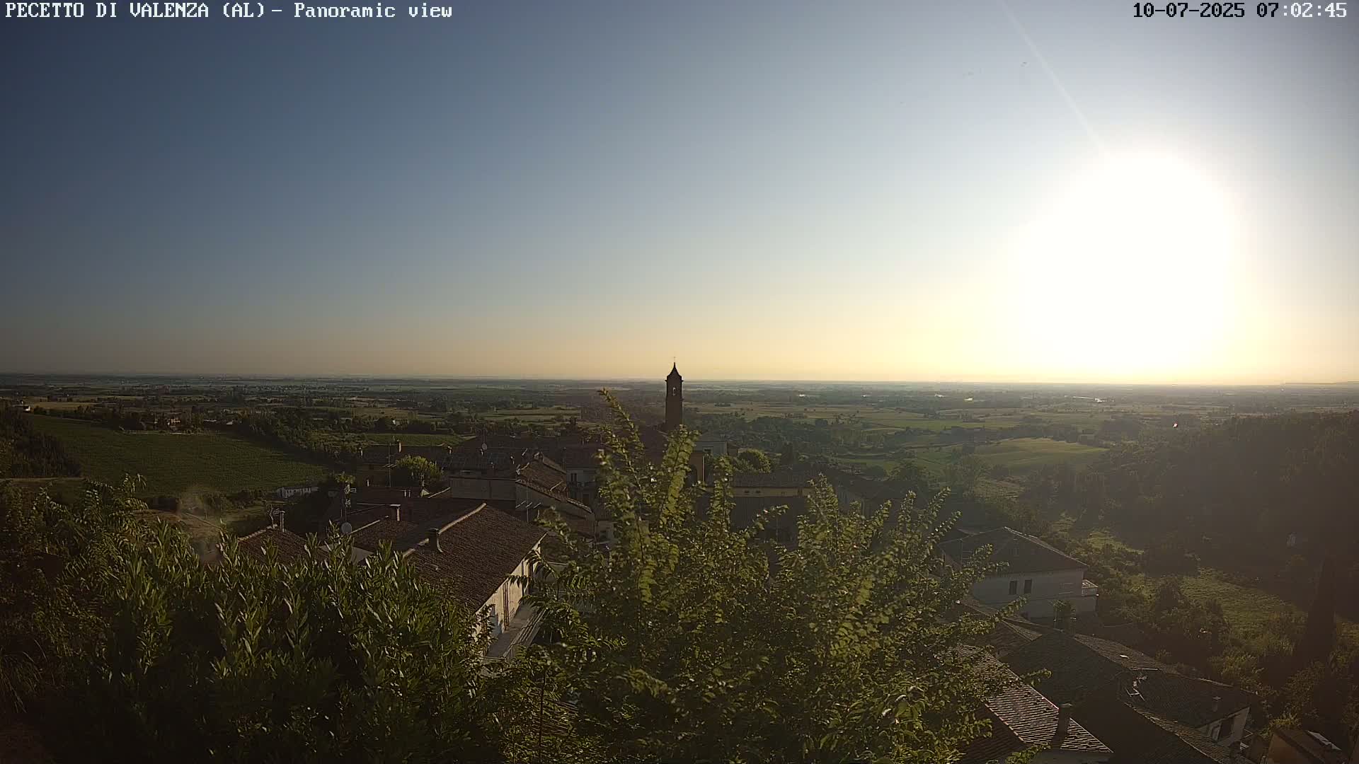 Pecetto di Valenza La Rocca Live Cam - Pecetto di Valenza, Piedmont, Italy