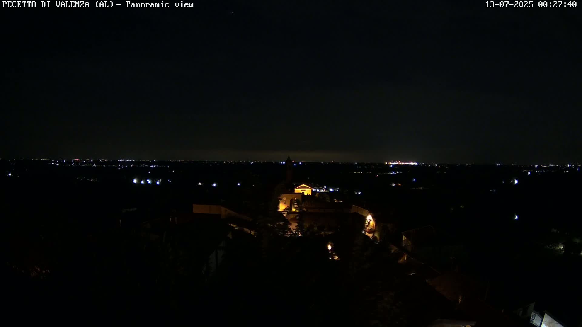 Pecetto di Valenza La Rocca Live Cam - Pecetto di Valenza, Piedmont, Italy