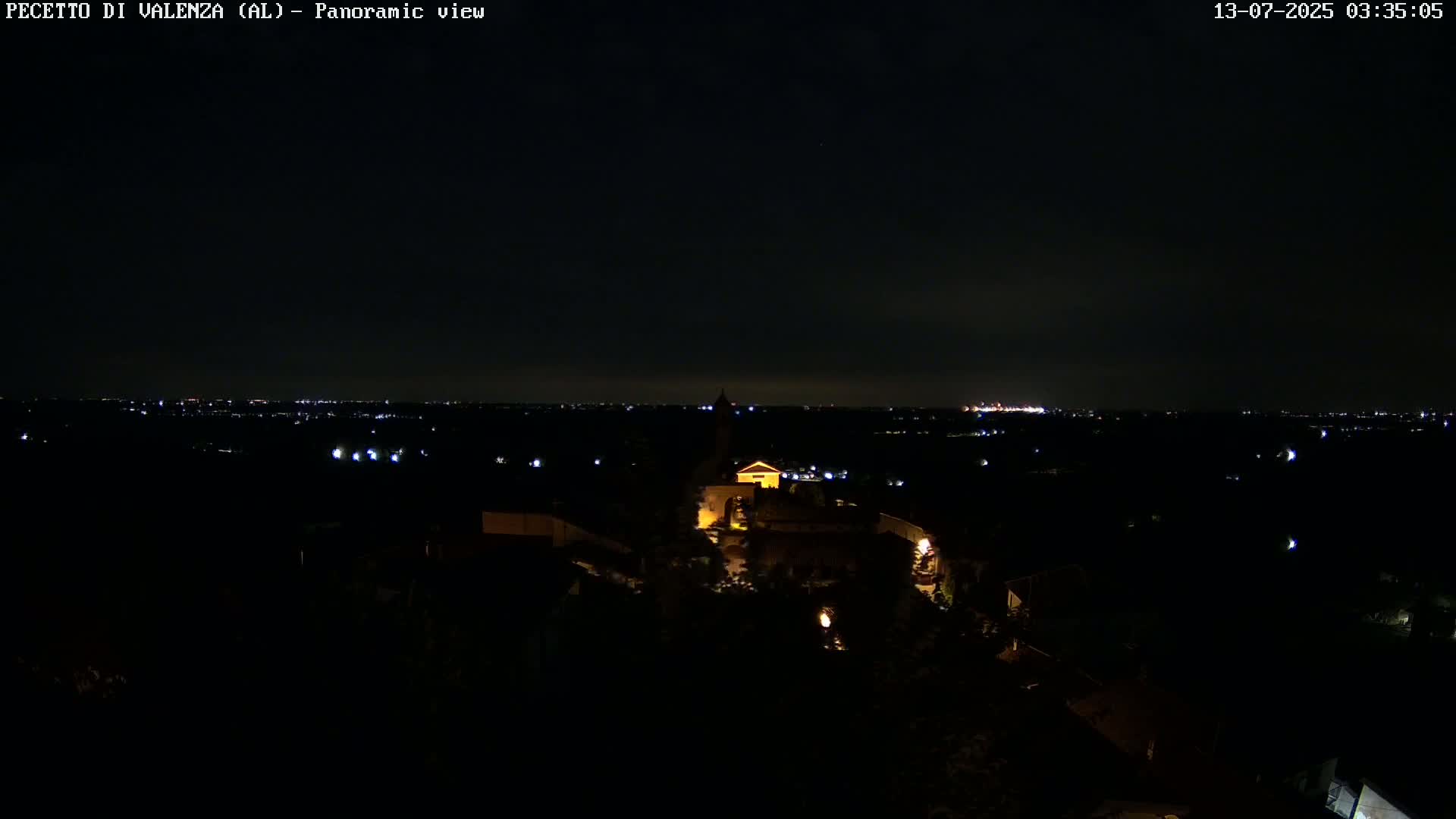 Pecetto di Valenza La Rocca Live Cam - Pecetto di Valenza, Piedmont, Italy