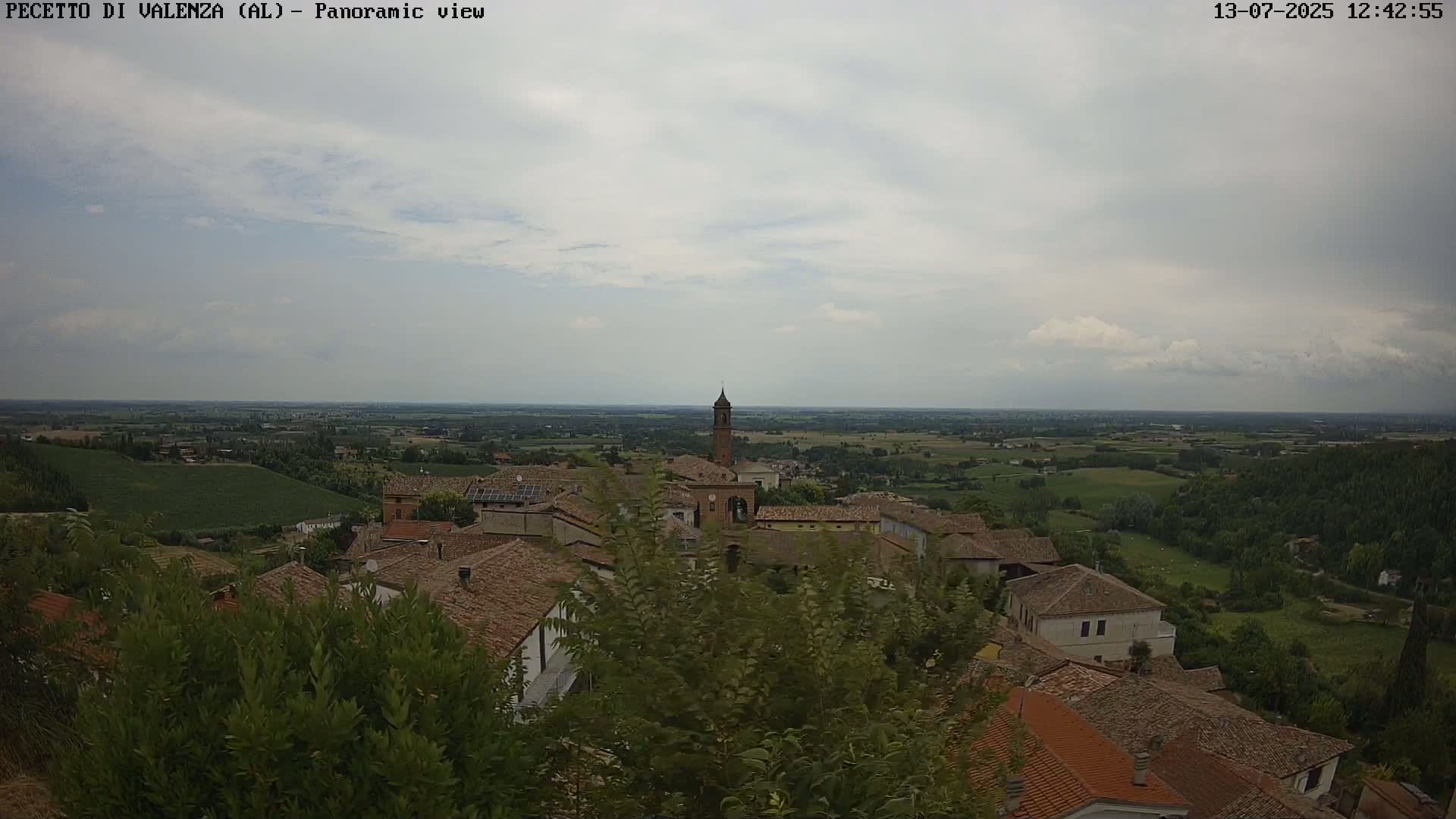 Pecetto di Valenza La Rocca Live Cam - Pecetto di Valenza, Piedmont, Italy