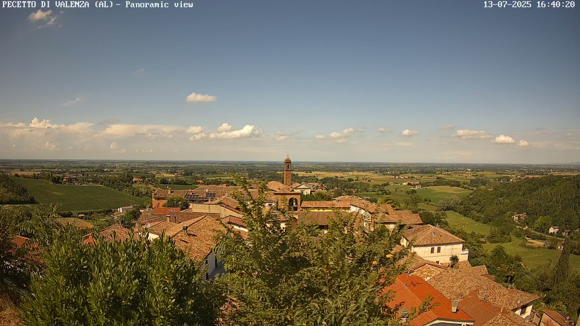 Pecetto di Valenza La Rocca Live Cam - Pecetto di Valenza, Piedmont, Italy