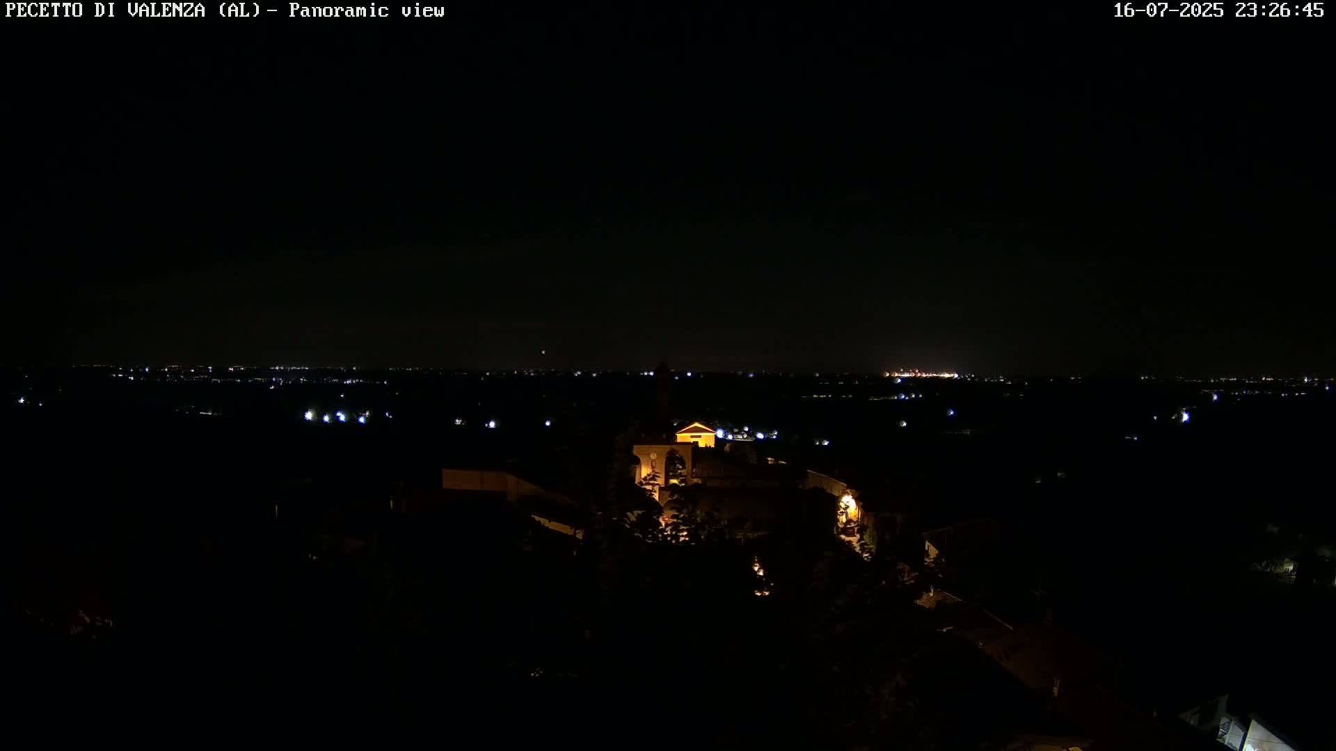 Pecetto di Valenza La Rocca Live Cam - Pecetto di Valenza, Piedmont, Italy