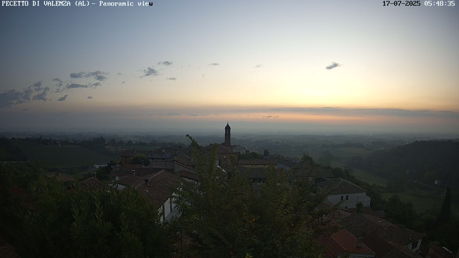 Pecetto di Valenza La Rocca Live Cam - Pecetto di Valenza, Piedmont, Italy