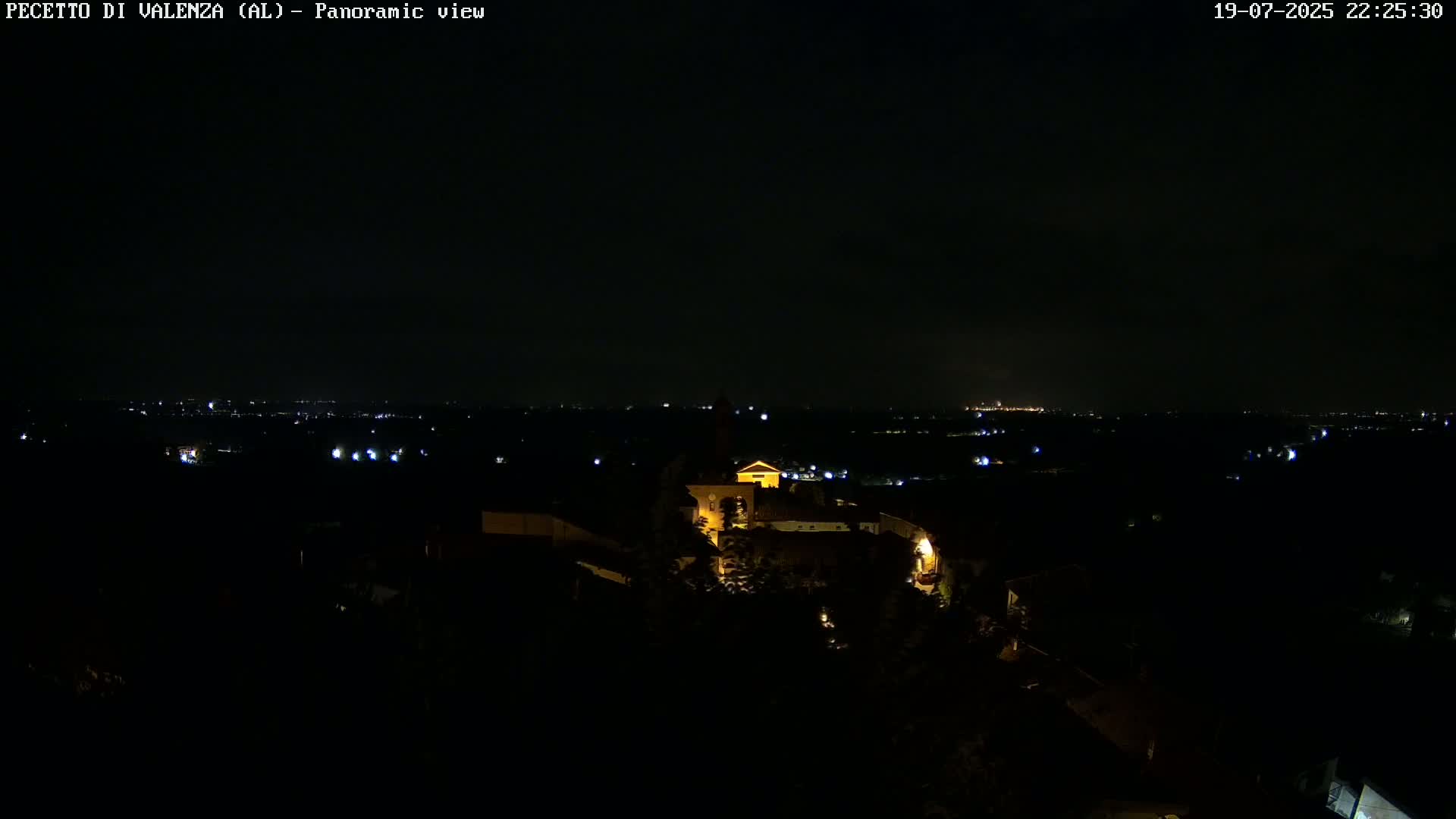 Pecetto di Valenza La Rocca Live Cam - Pecetto di Valenza, Piedmont, Italy