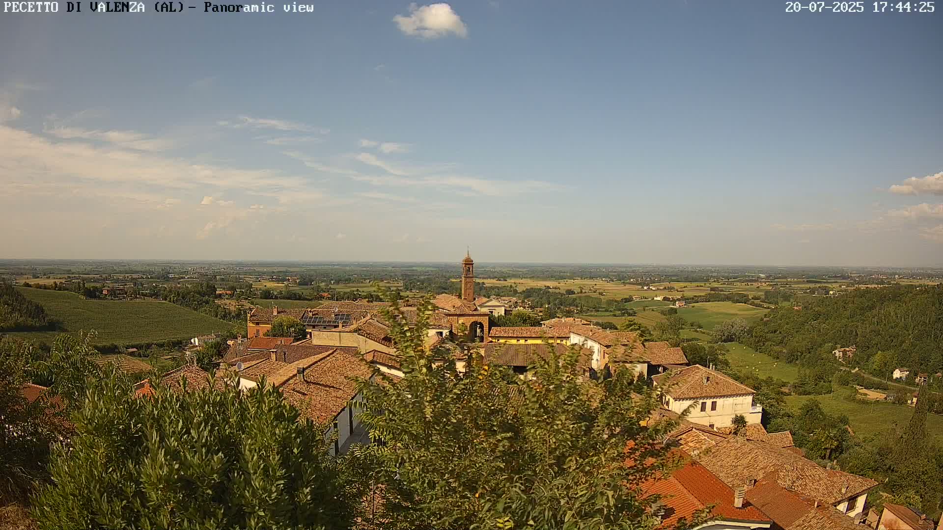 Pecetto di Valenza La Rocca Live Cam - Pecetto di Valenza, Piedmont, Italy