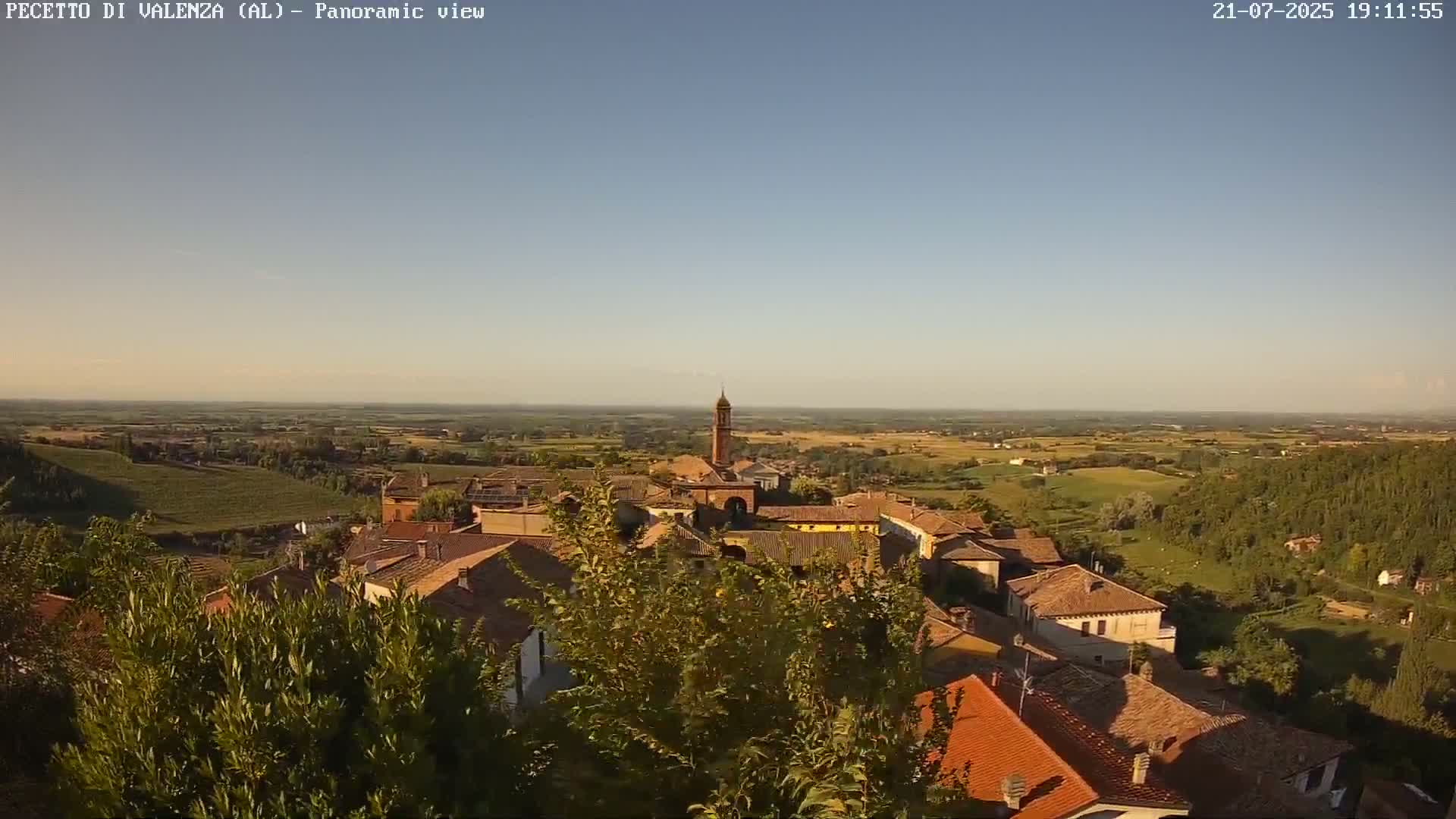 Pecetto di Valenza La Rocca Live Cam - Pecetto di Valenza, Piedmont, Italy
