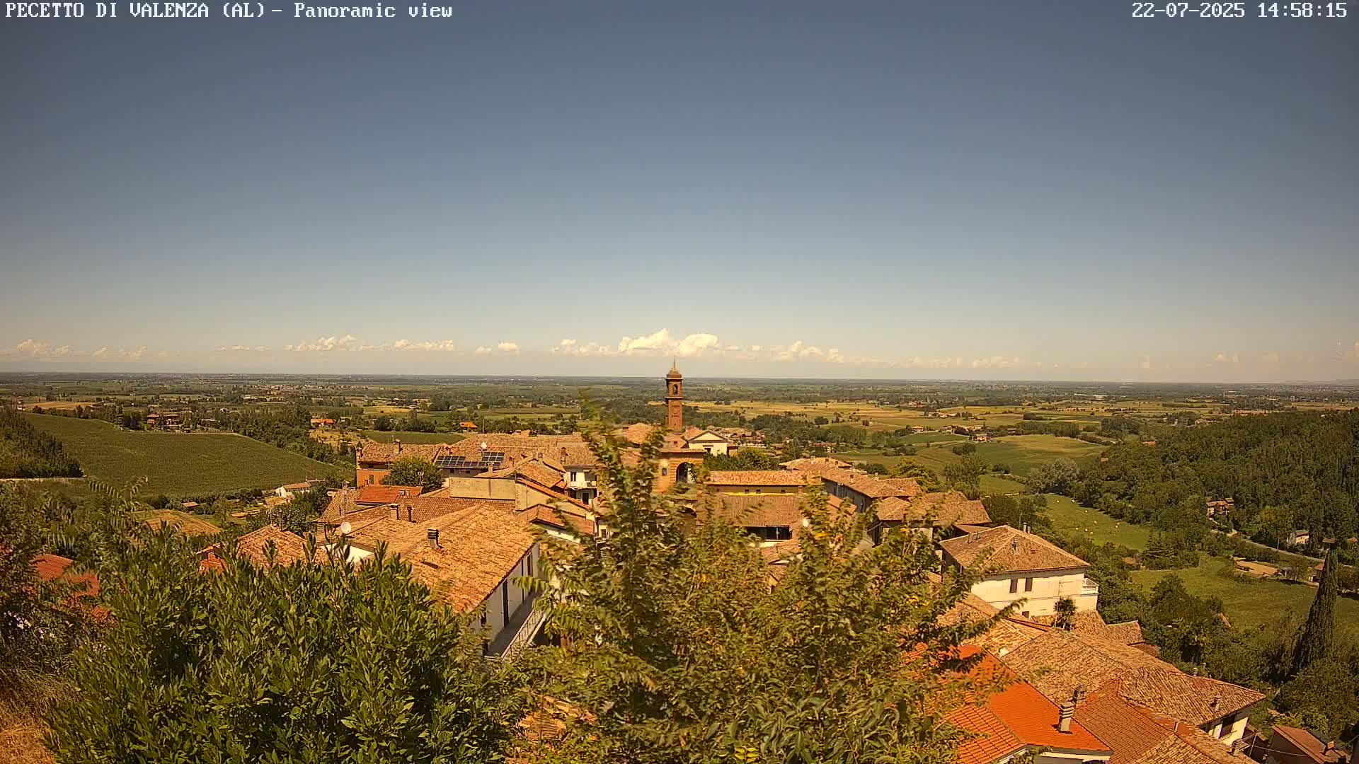 Pecetto di Valenza La Rocca Live Cam - Pecetto di Valenza, Piedmont, Italy