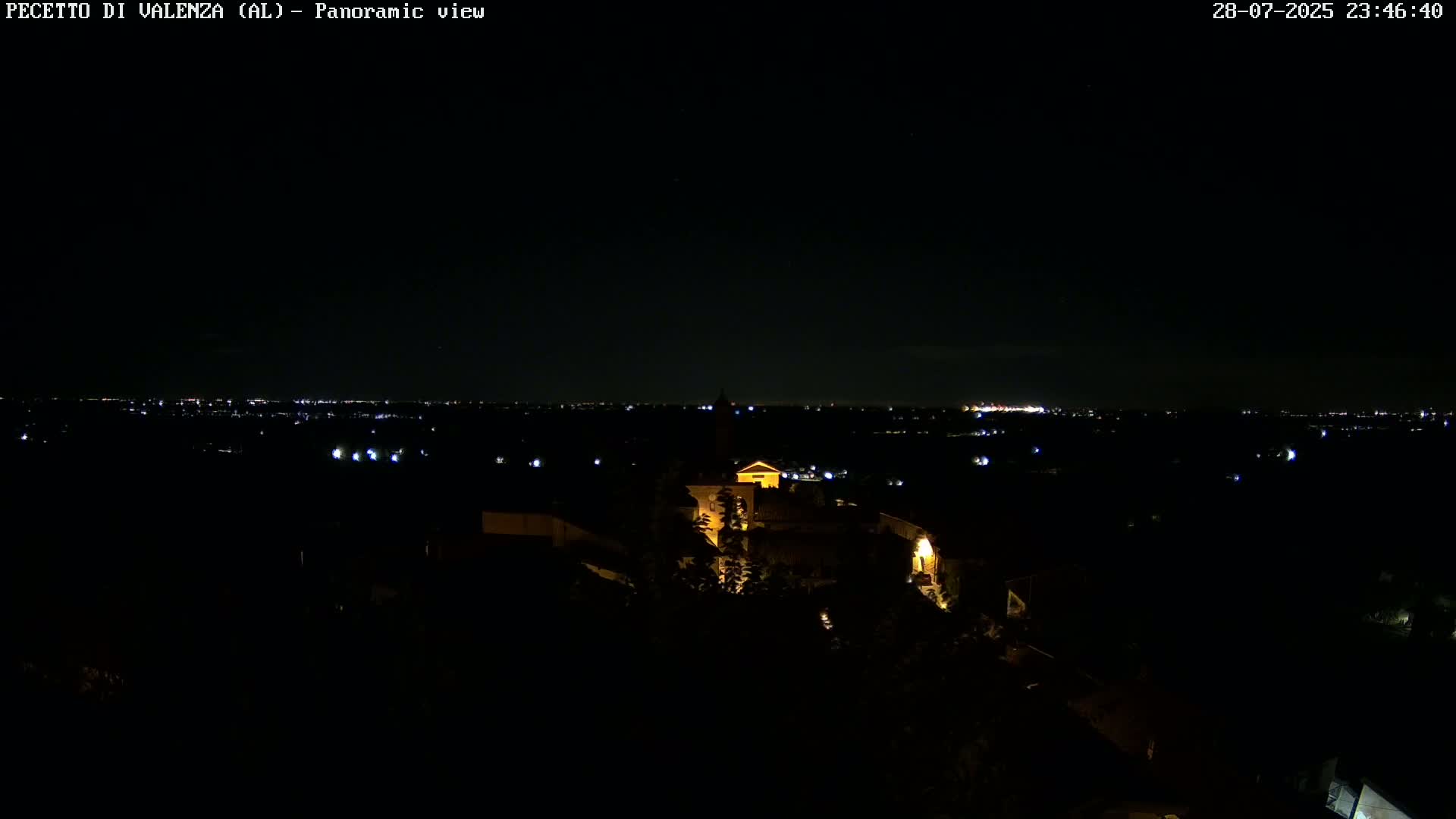 Pecetto di Valenza La Rocca Live Cam - Pecetto di Valenza, Piedmont, Italy