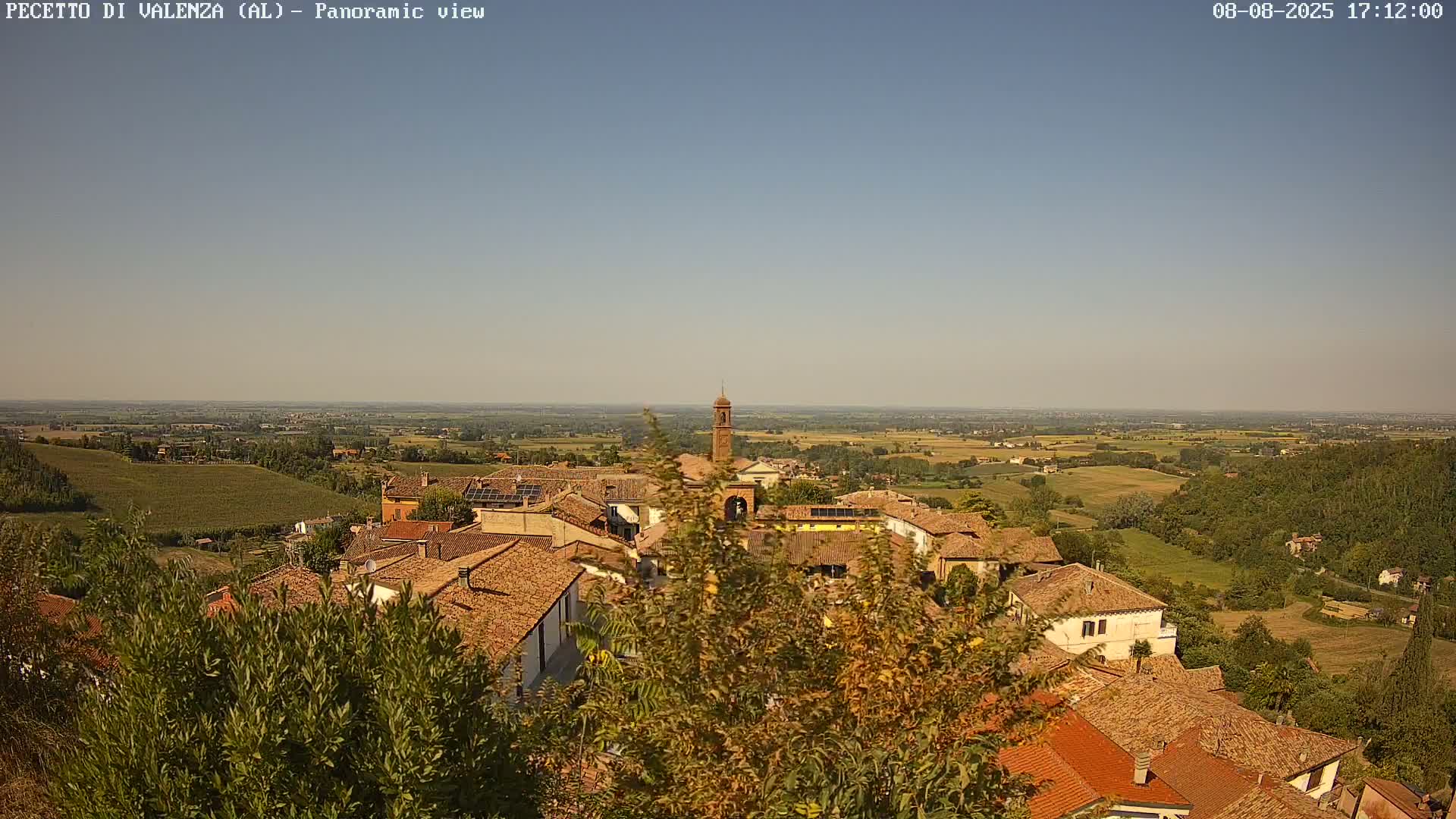 Pecetto di Valenza La Rocca Live Cam - Pecetto di Valenza, Piedmont, Italy