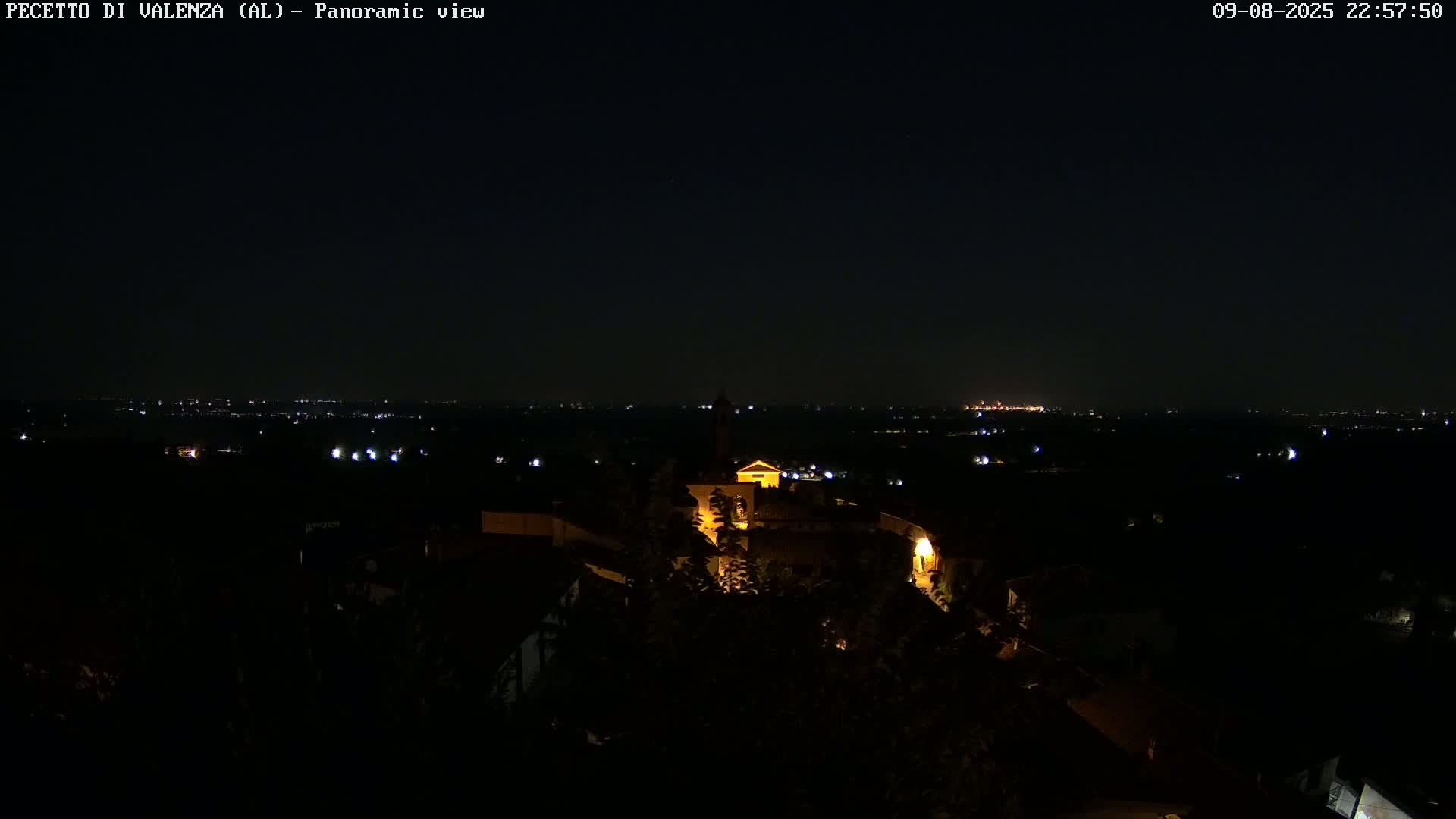 Pecetto di Valenza La Rocca Live Cam - Pecetto di Valenza, Piedmont, Italy