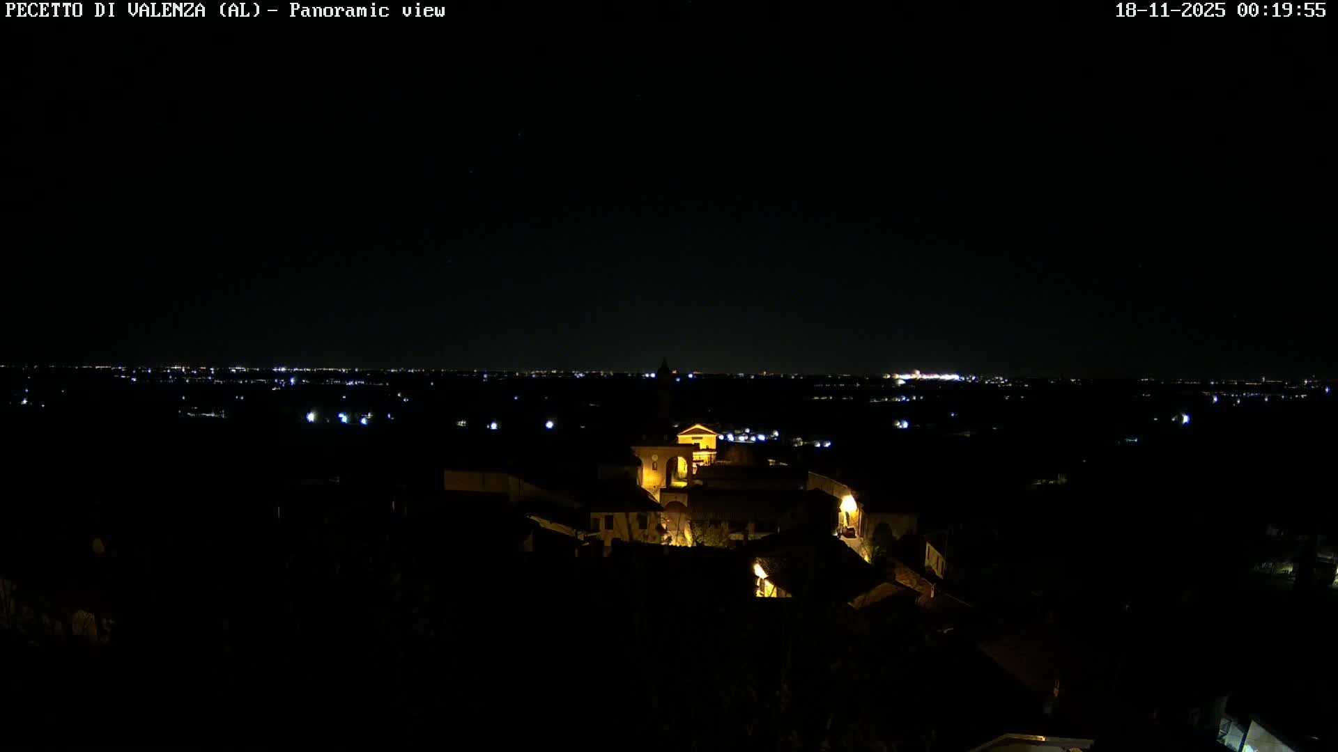 Pecetto di Valenza La Rocca Live Cam - Pecetto di Valenza, Piedmont, Italy