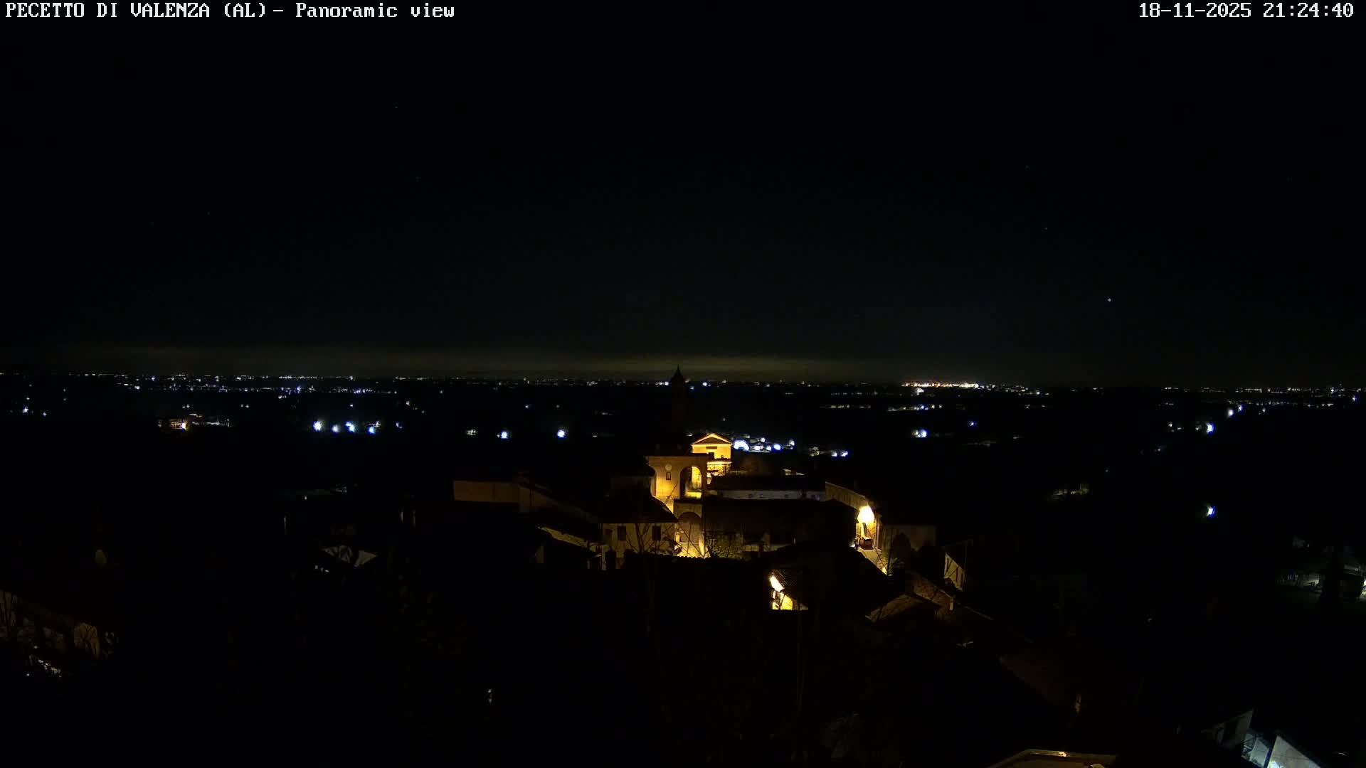Pecetto di Valenza La Rocca Live Cam - Pecetto di Valenza, Piedmont, Italy