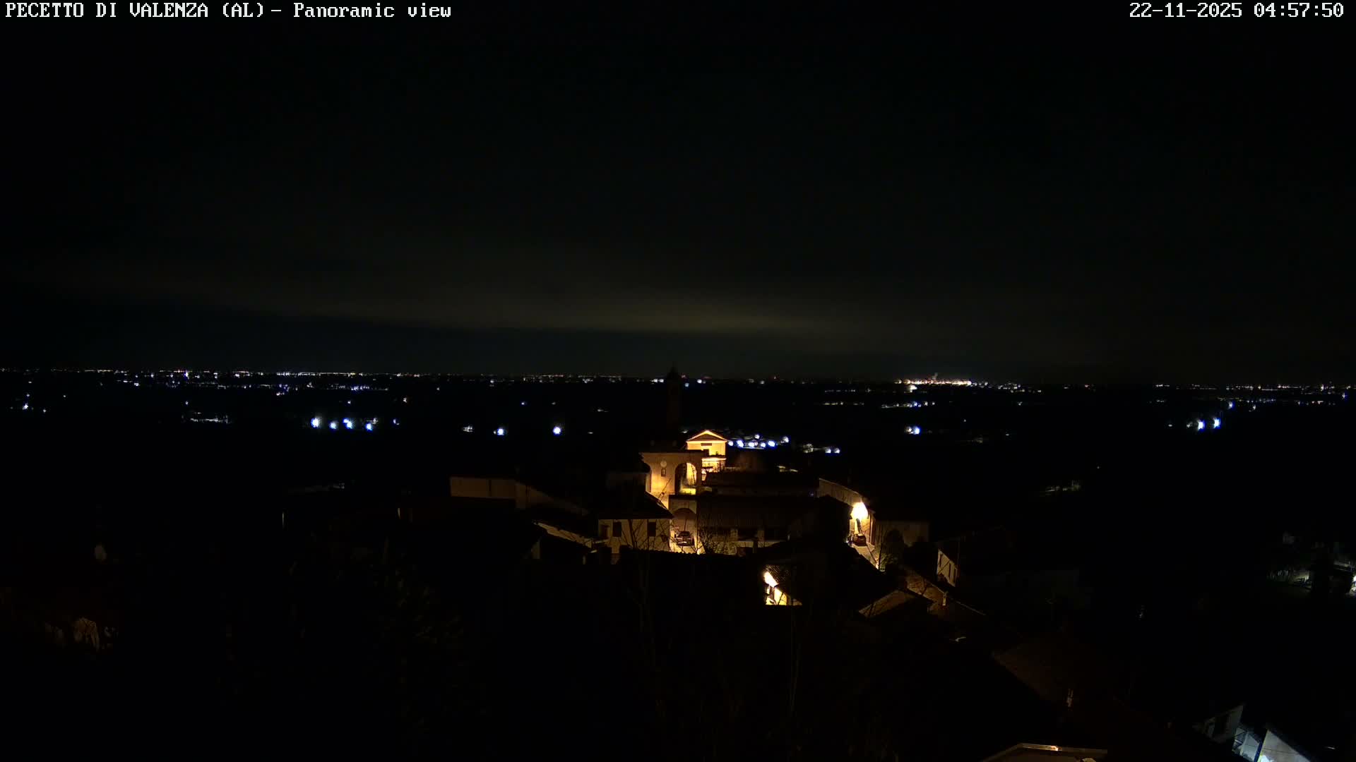 Pecetto di Valenza La Rocca Live Cam - Pecetto di Valenza, Piedmont, Italy