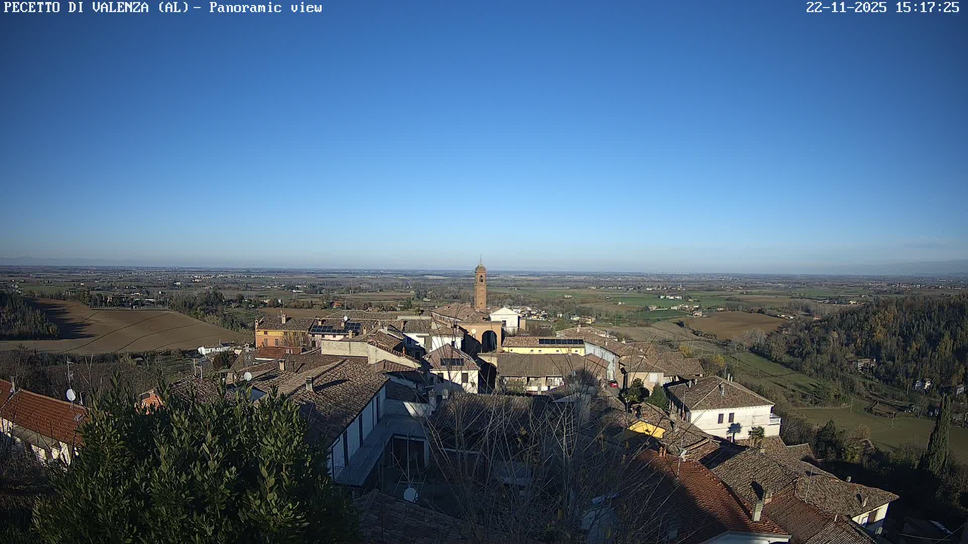 Pecetto di Valenza La Rocca Live Cam - Pecetto di Valenza, Piedmont, Italy