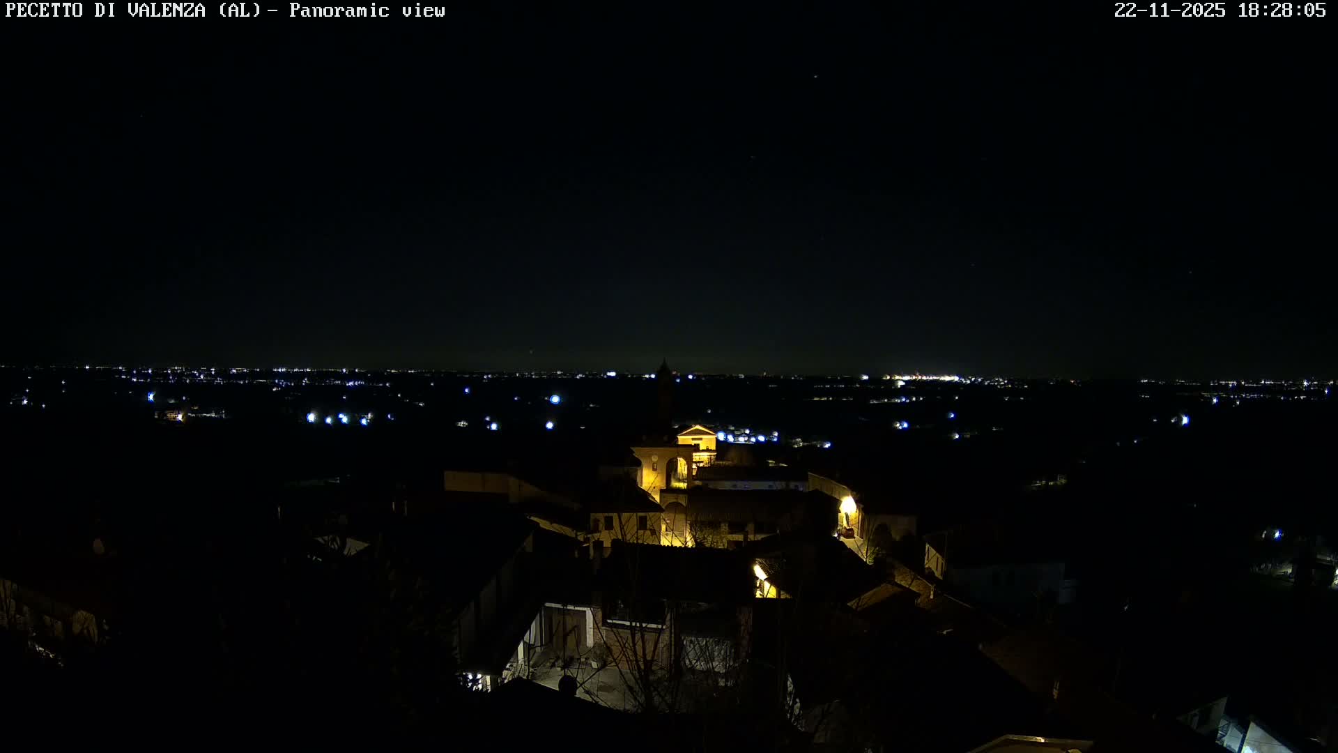 Pecetto di Valenza La Rocca Live Cam - Pecetto di Valenza, Piedmont, Italy